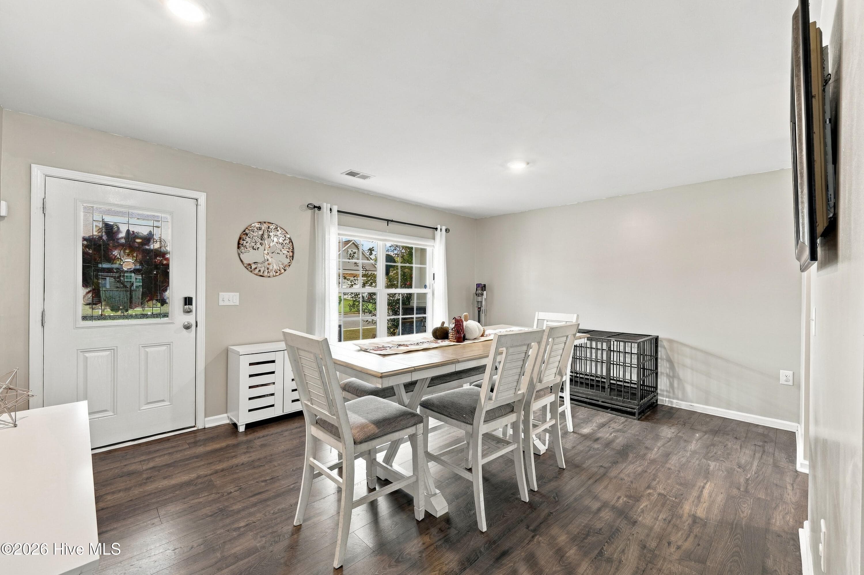 Single Family Residence at 414 Frida Road, New Bern, NC 28560, photo 9 of 54