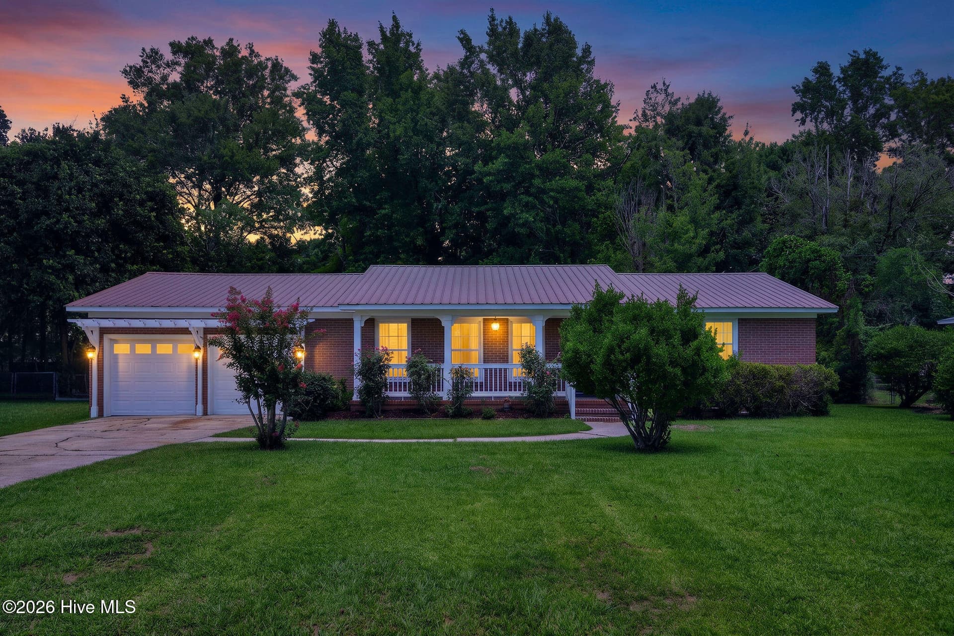 Single Family Residence at 313 Early Drive, Wilmington, NC 28412, photo 2 of 42