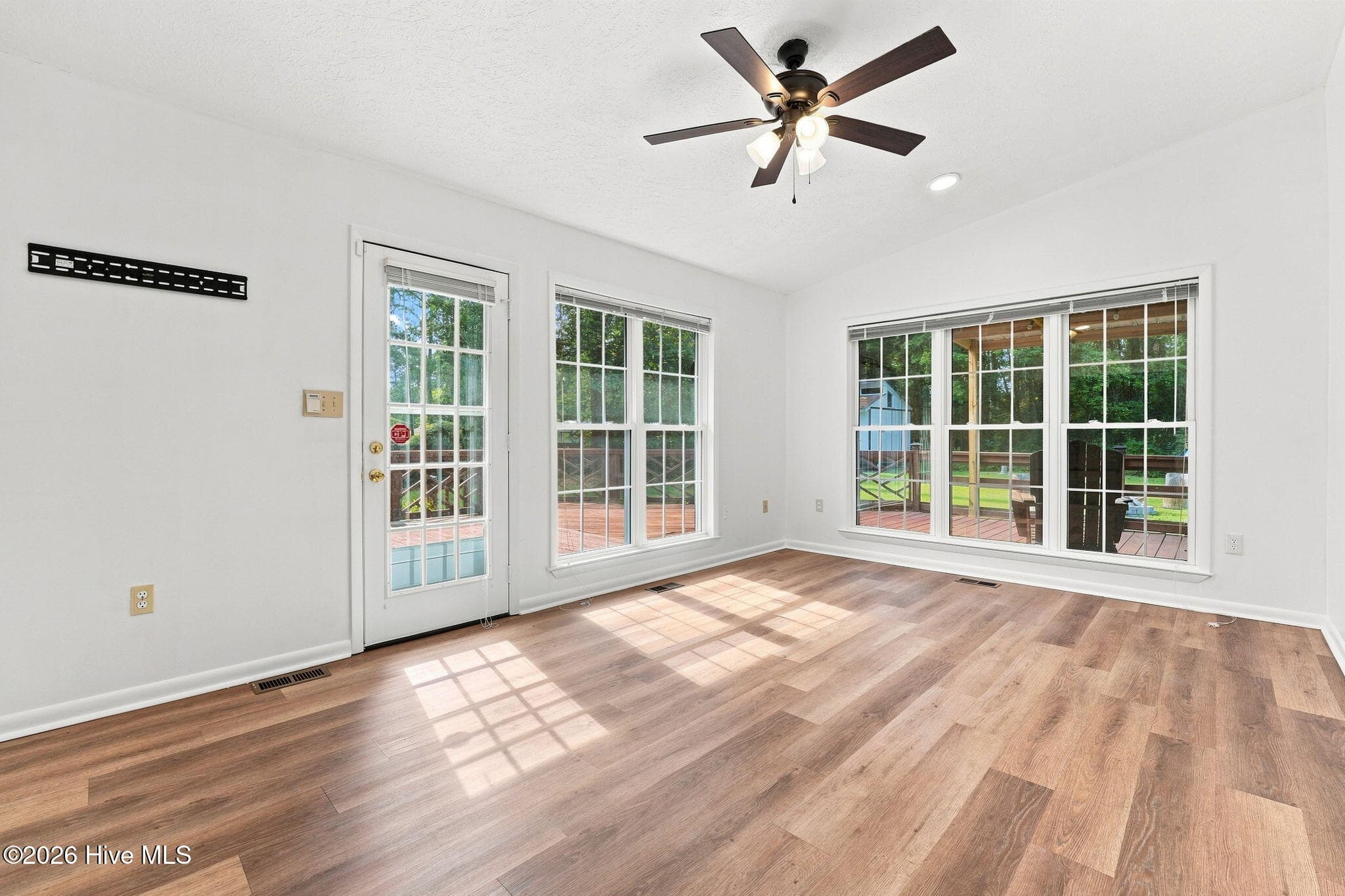 Flex space/formal dining - 13280 Blues Farm Road, Laurinburg, NC 28352
