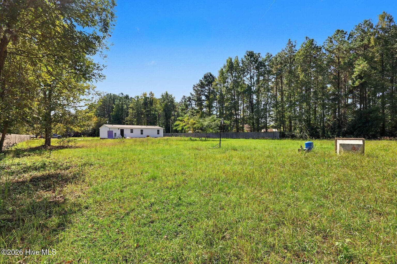 Manufactured Home at 297 Mallard Roost Drive, Burgaw, NC 28425, Burgaw, photo 3 of 22