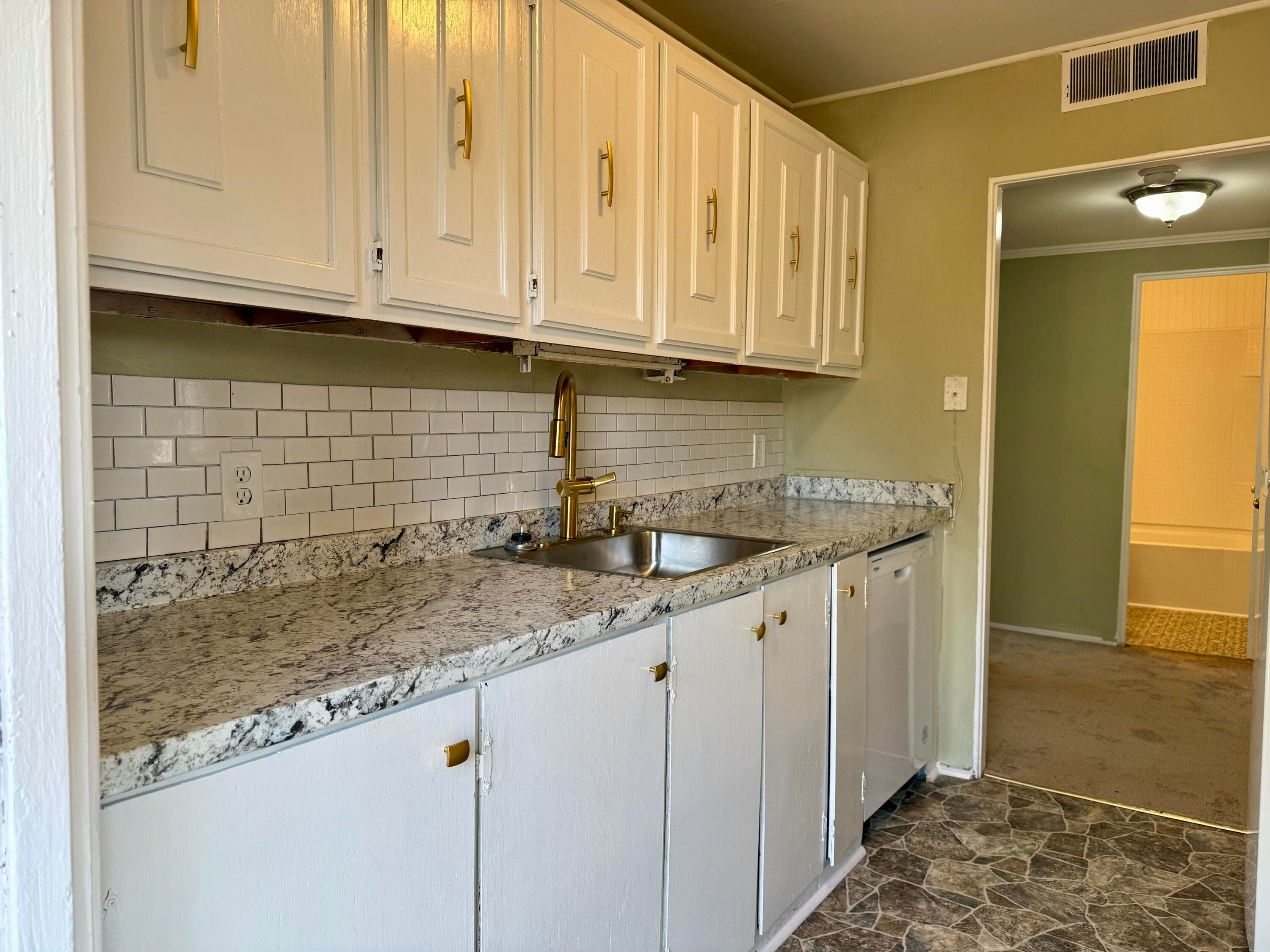 Single Family Residence at 609 Hillcrest Drive, Thomson, GA 30824, photo 7 of 17