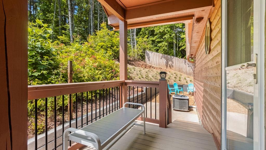 Single Family Residence at 815 Smokey Hollow Drive, Murphy, NC 28906, photo 32 of 50