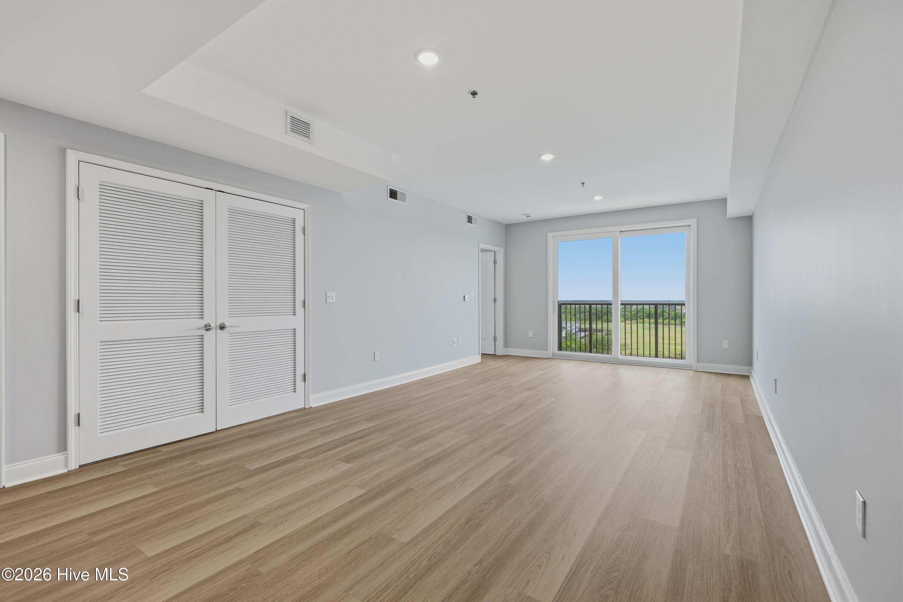 Condominium at 14 Grace Street Apt 1213, Wilmington, NC 28401, photo 2 of 9