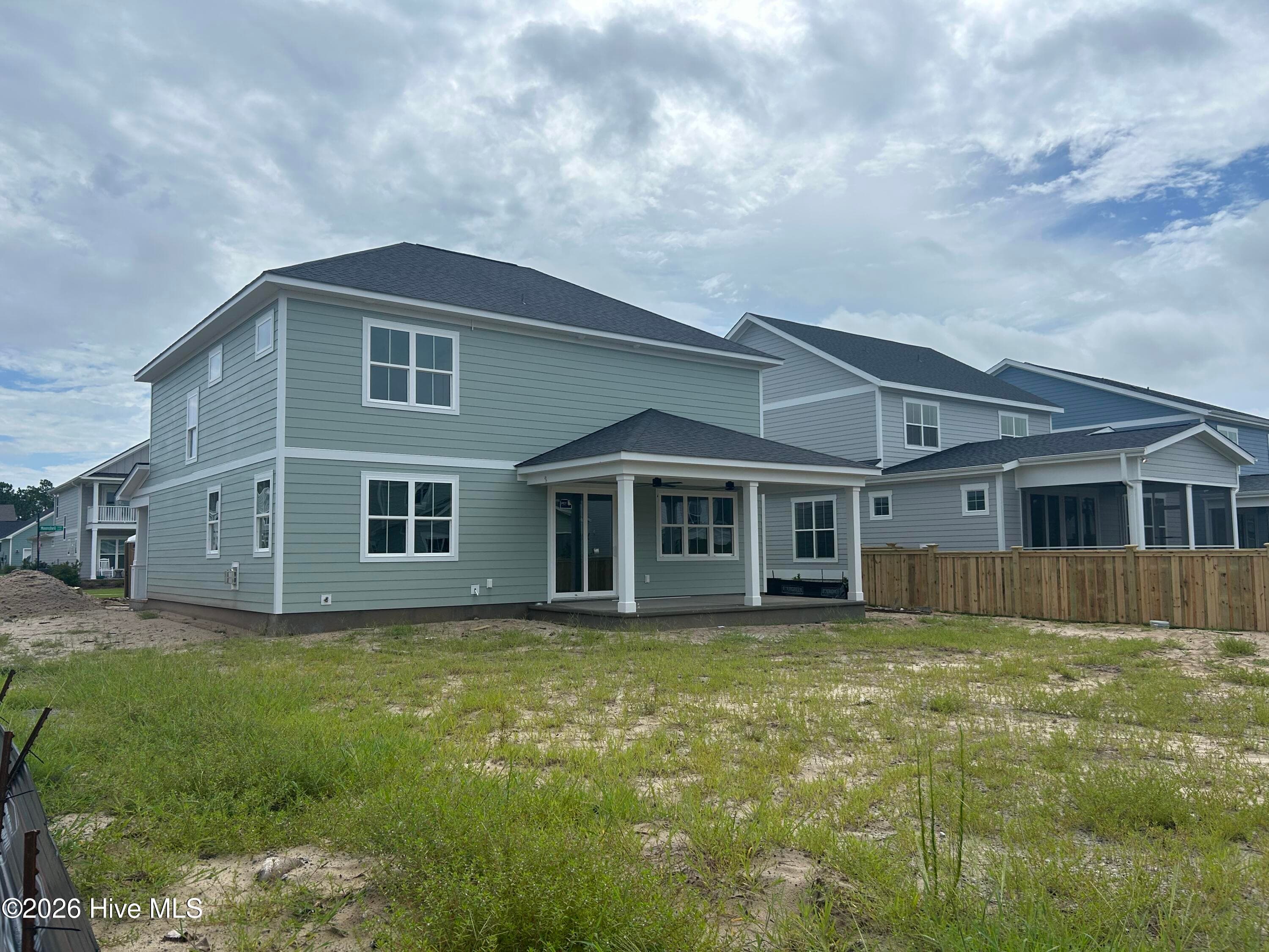 Spacious backyard - 5202 Moonshell Loop, Wilmington, NC 28412