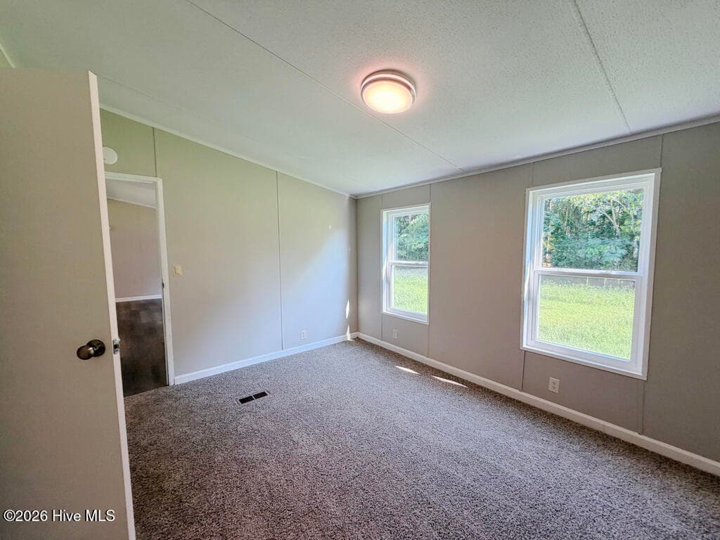 Manufactured Home at 241 Hickory Lane, Aurora, NC 27806, photo 20 of 30