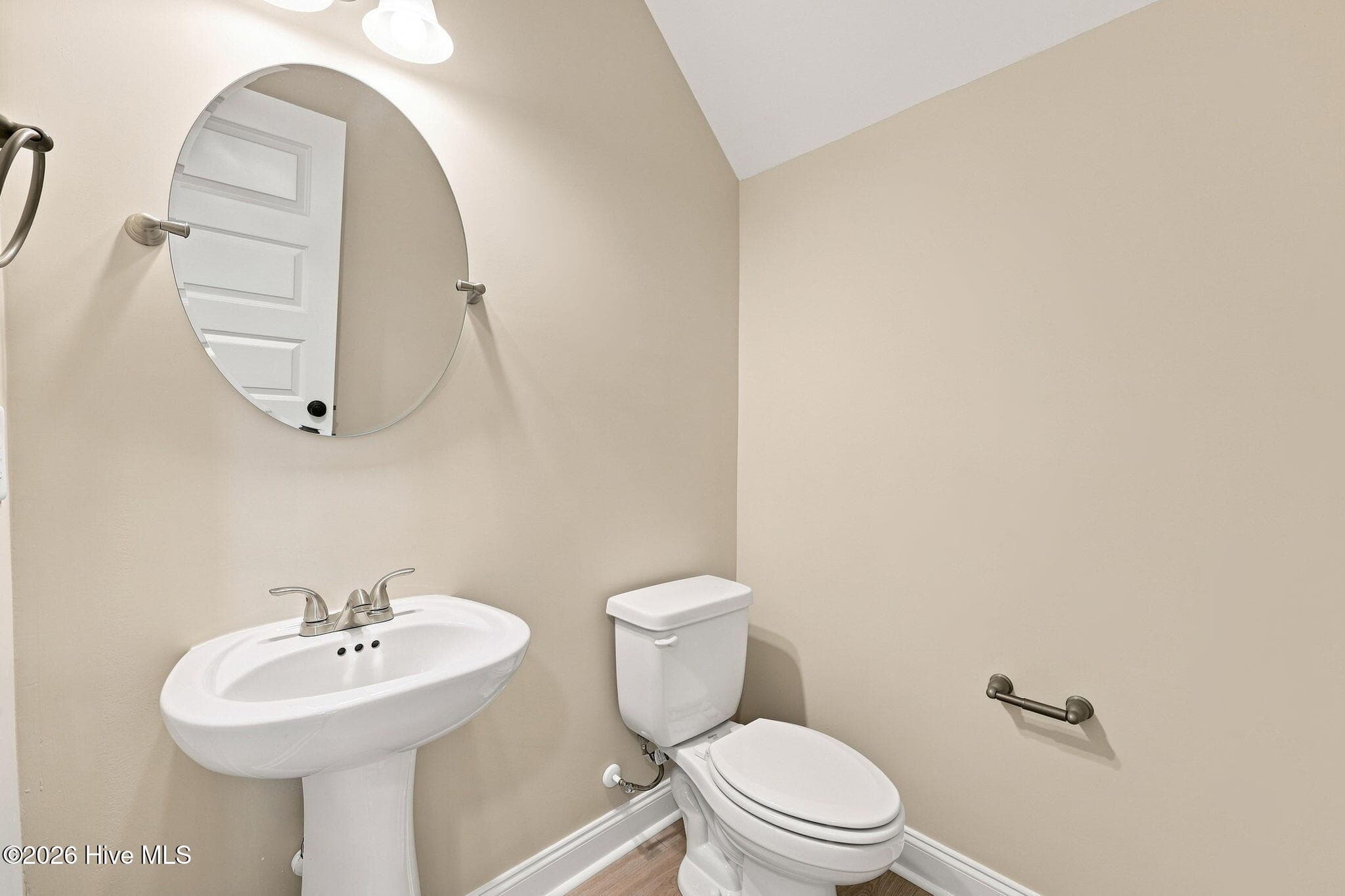 Single Family Residence at 2329 Rhinestone Drive, Winterville, NC 28590, photo 13 of 81