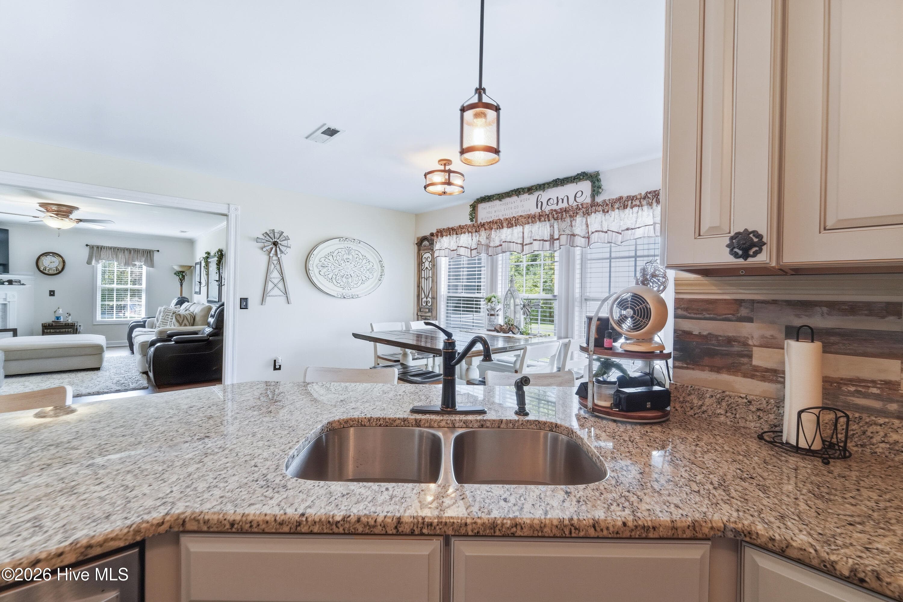 Single Family Residence at 109 Spring Leaf Lane, Jacksonville, NC 28540, photo 24 of 78