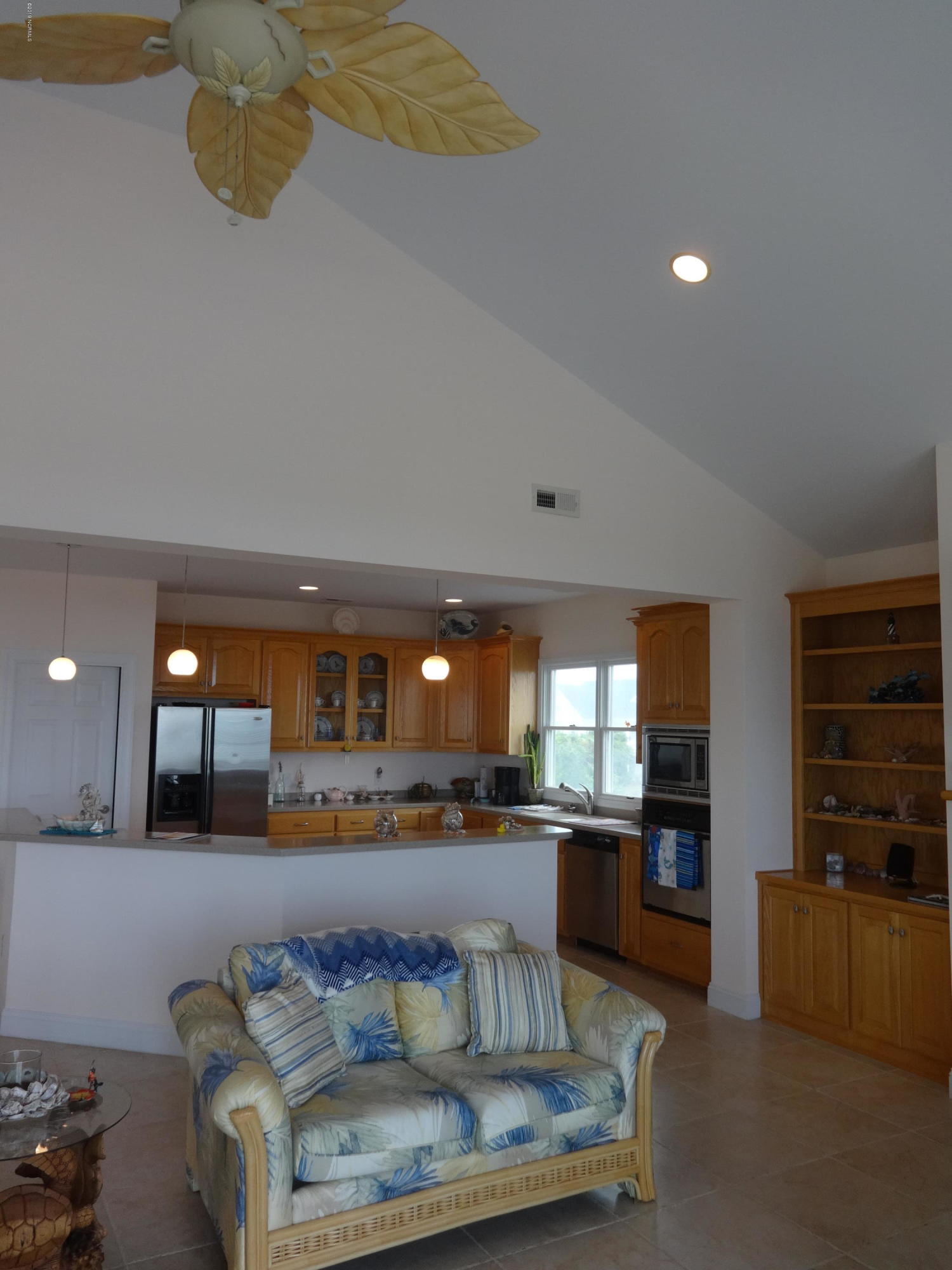 Single Family Residence at 413 Fort Fisher Boulevard N, Kure Beach, NC 28449, Kure Beach, photo 20 of 77