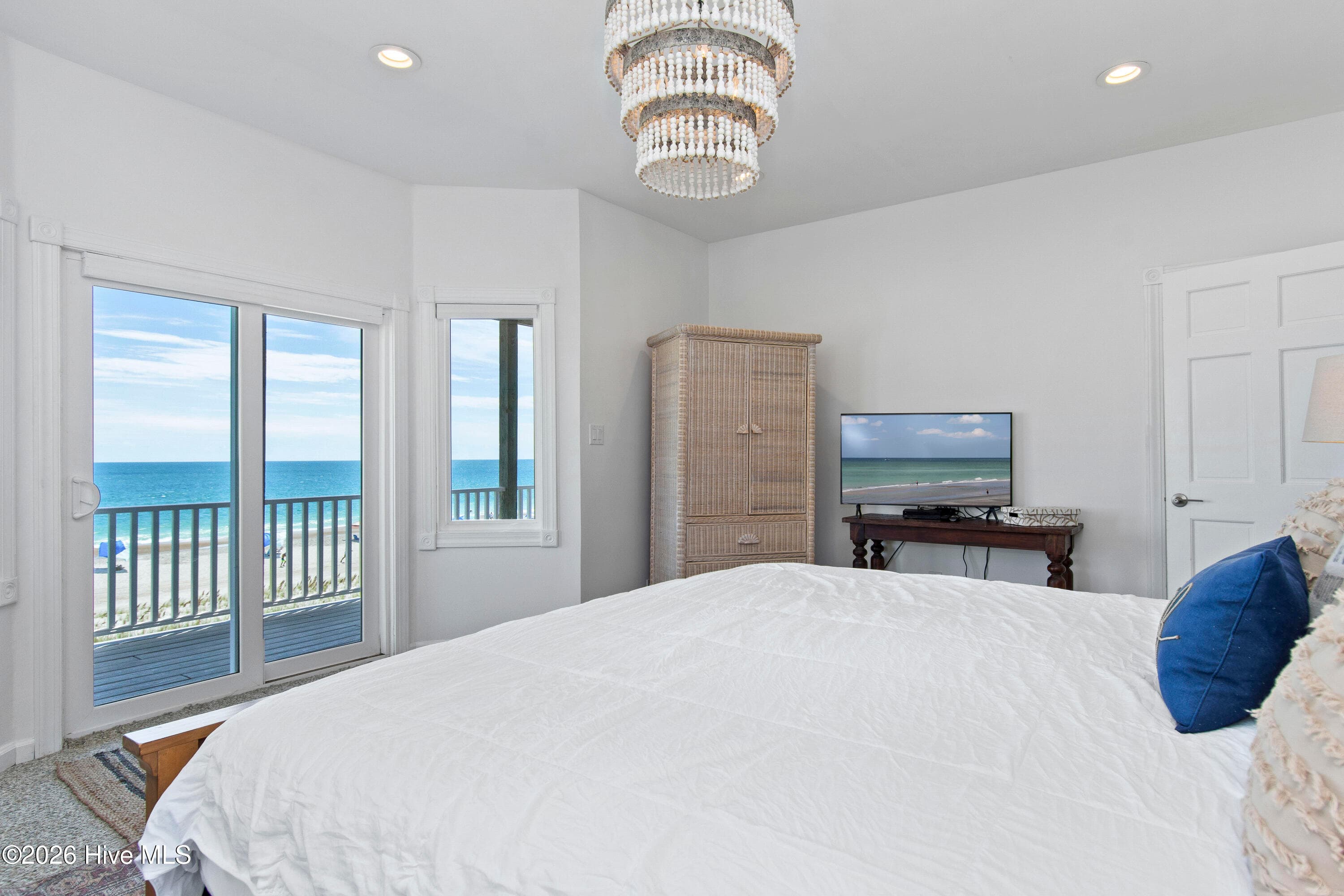 Single Family Residence at 7321 Ocean Drive, Emerald Isle, NC 28594, photo 45 of 75