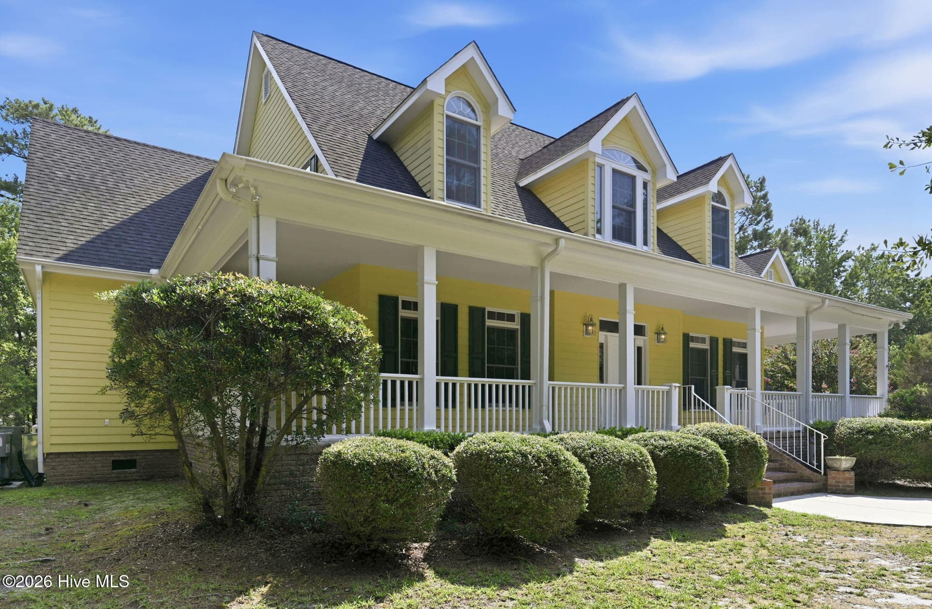 Single Family Residence at 303 Creekview Drive, Hampstead, NC 28443, photo 6 of 56