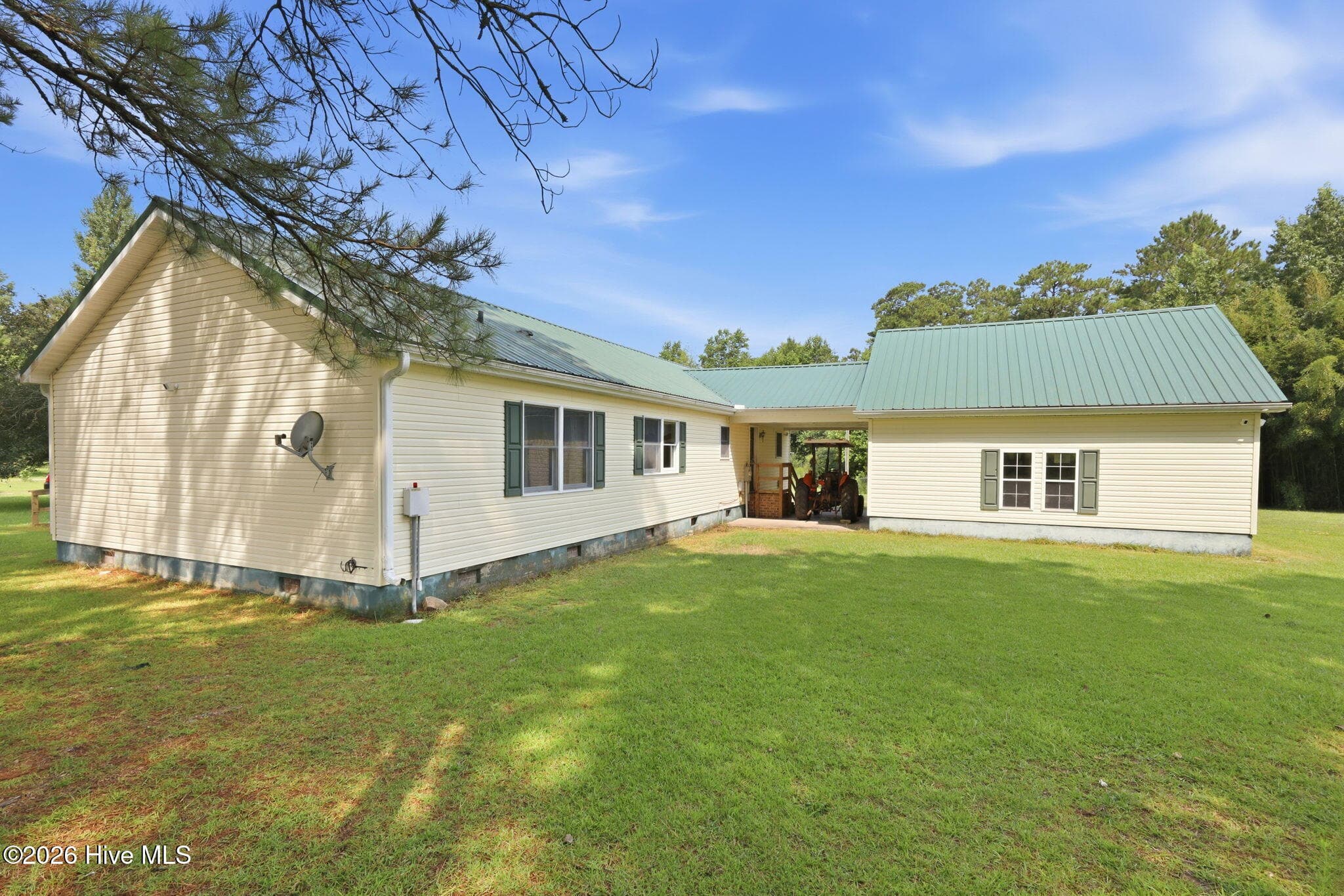 Single Family Residence at 1800 Lee Landing Road, New Bern, NC 28560, photo 33 of 50