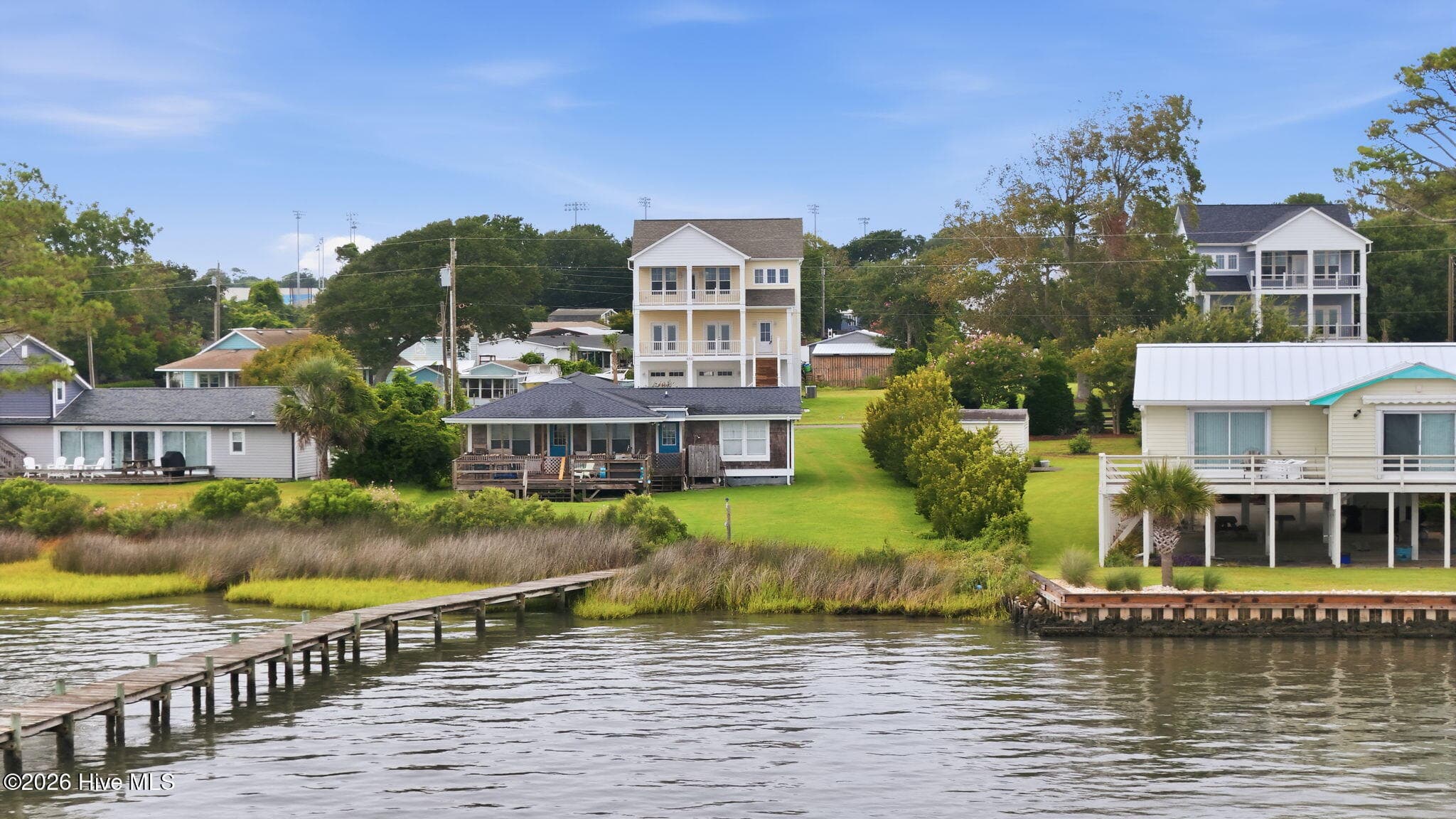 Single Family Residence at 450 Pearson Circle, Newport, NC 28570, photo 8 of 70