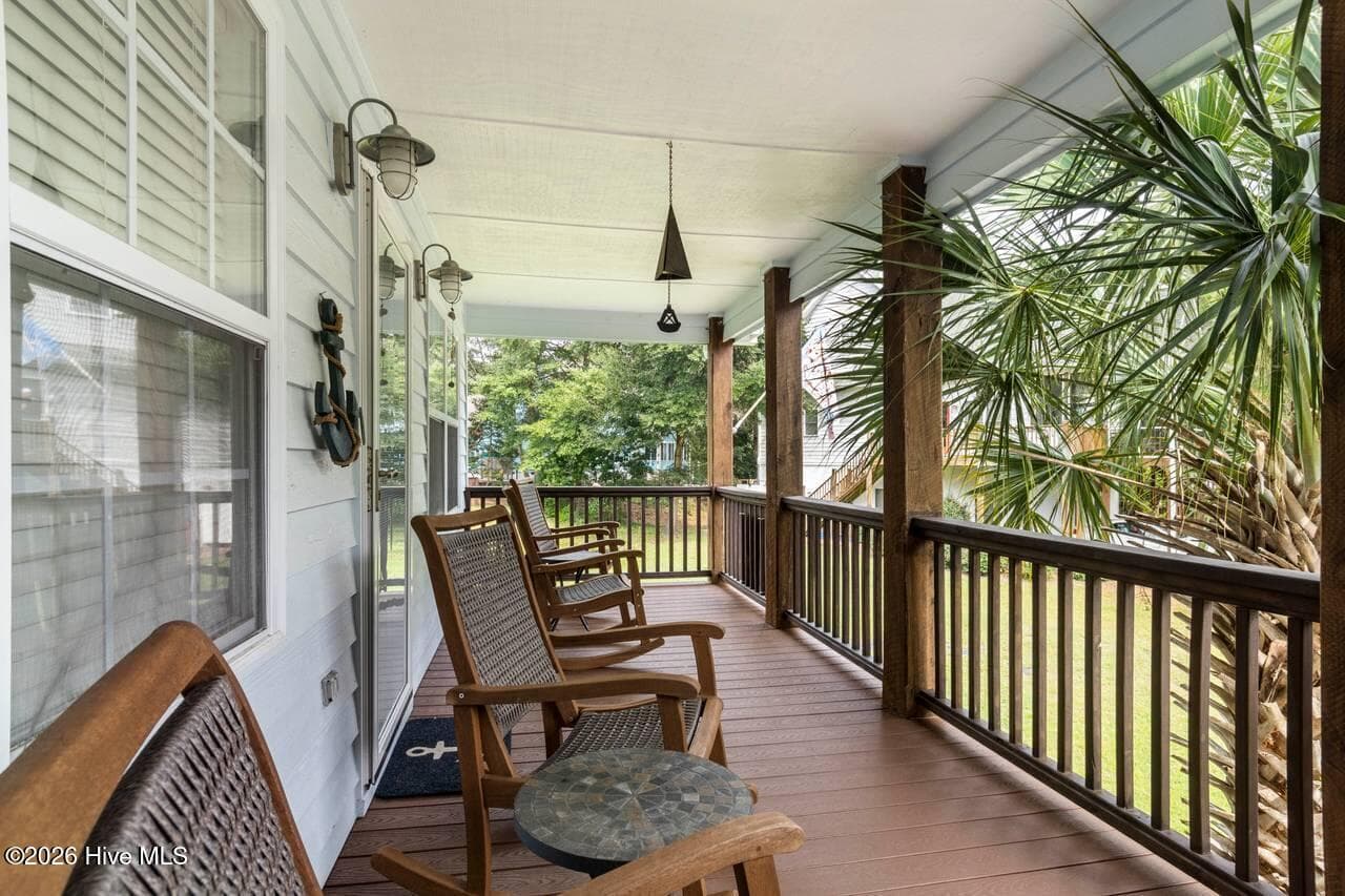 Single Family Residence at 303 Osprey Ridge Court, Emerald Isle, NC 28594, photo 2 of 23
