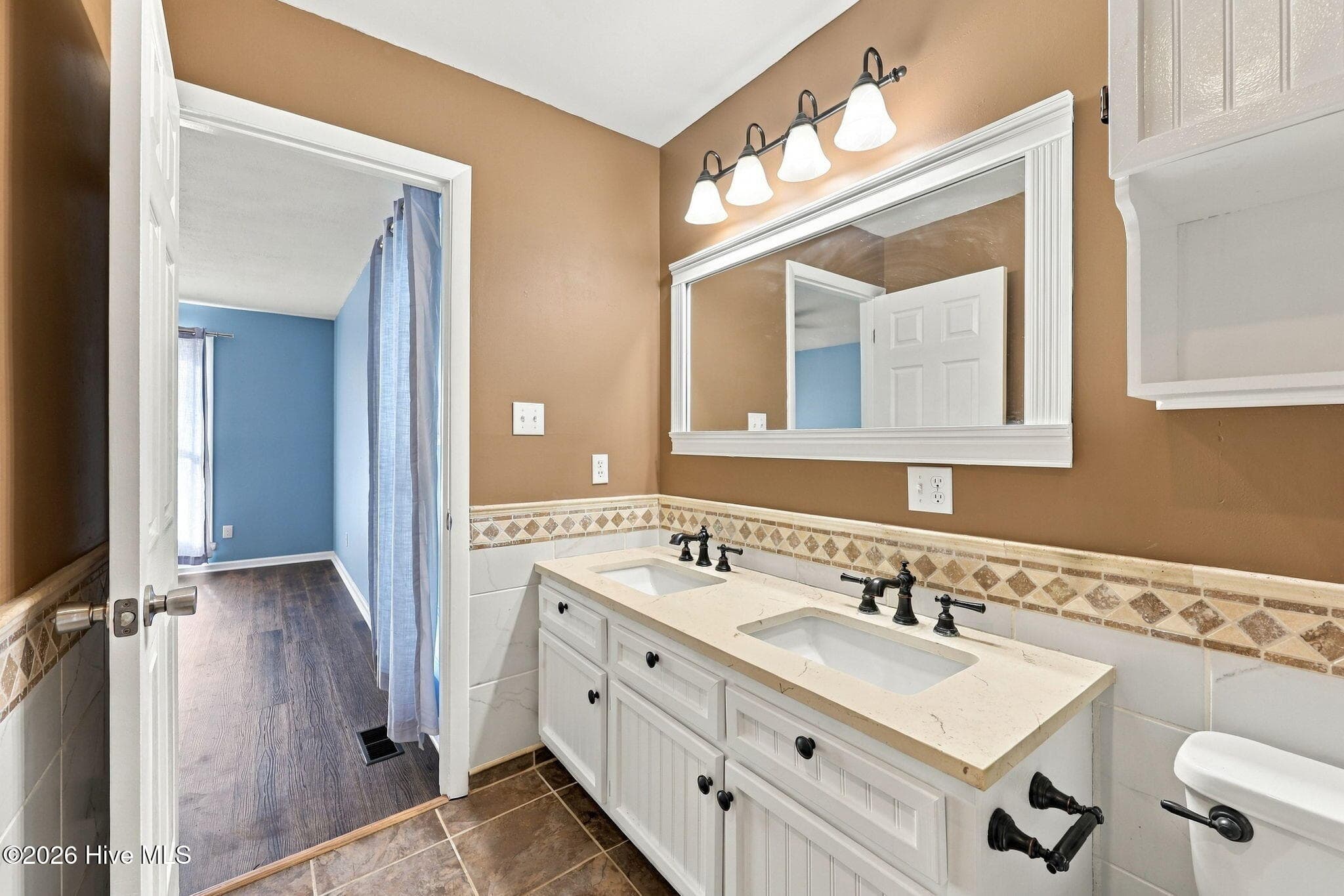 814 River Hill Drive, Greenville, NC 27858