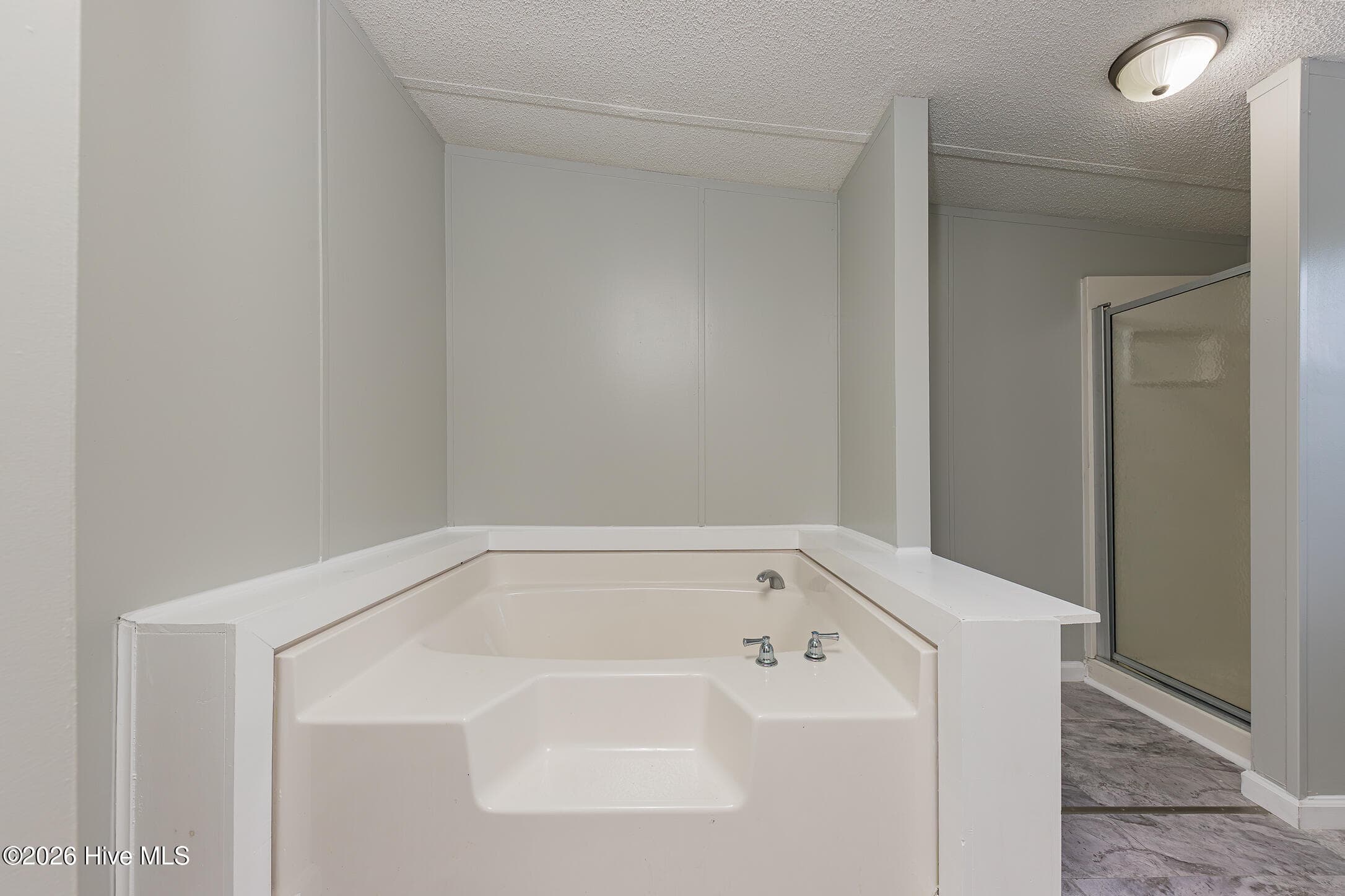 Manufactured Home at 122 Woodbrook Drive, Midway Park, NC 28544, photo 32 of 47