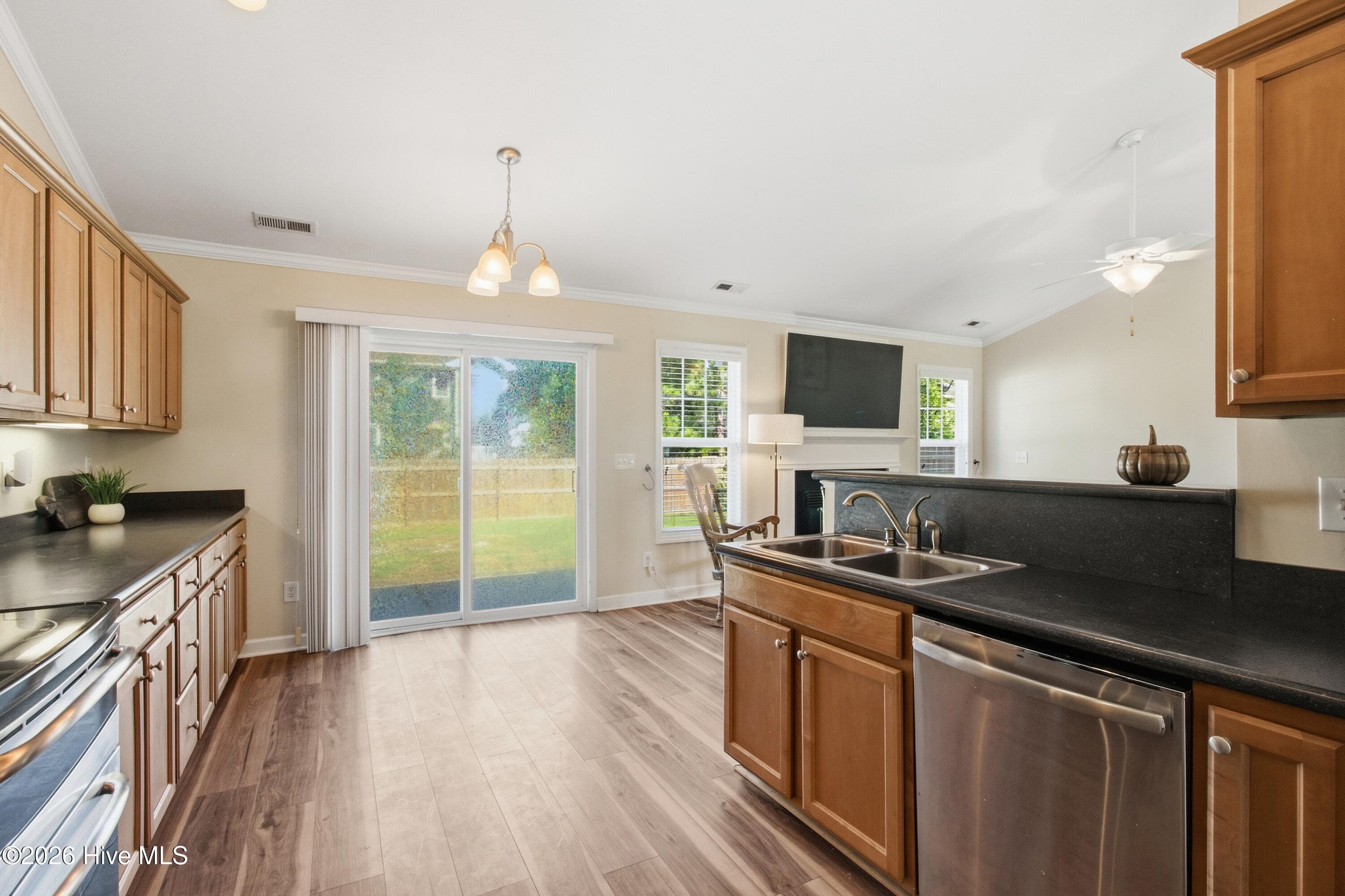 Single Family Residence at 119 Neeley Lane, New Bern, NC 28560, photo 23 of 45