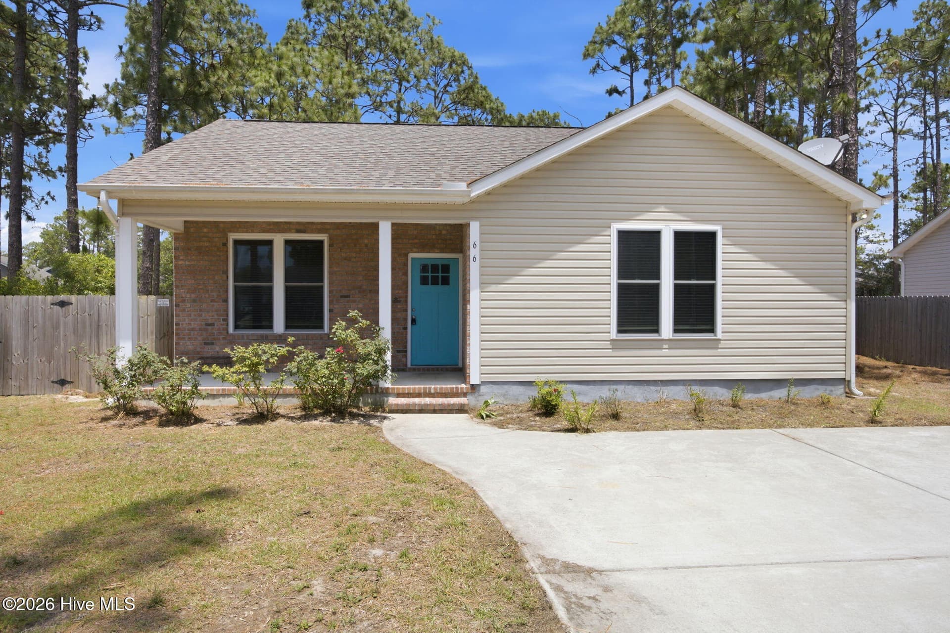 66 N Shelby Road, Southport, NC 28461