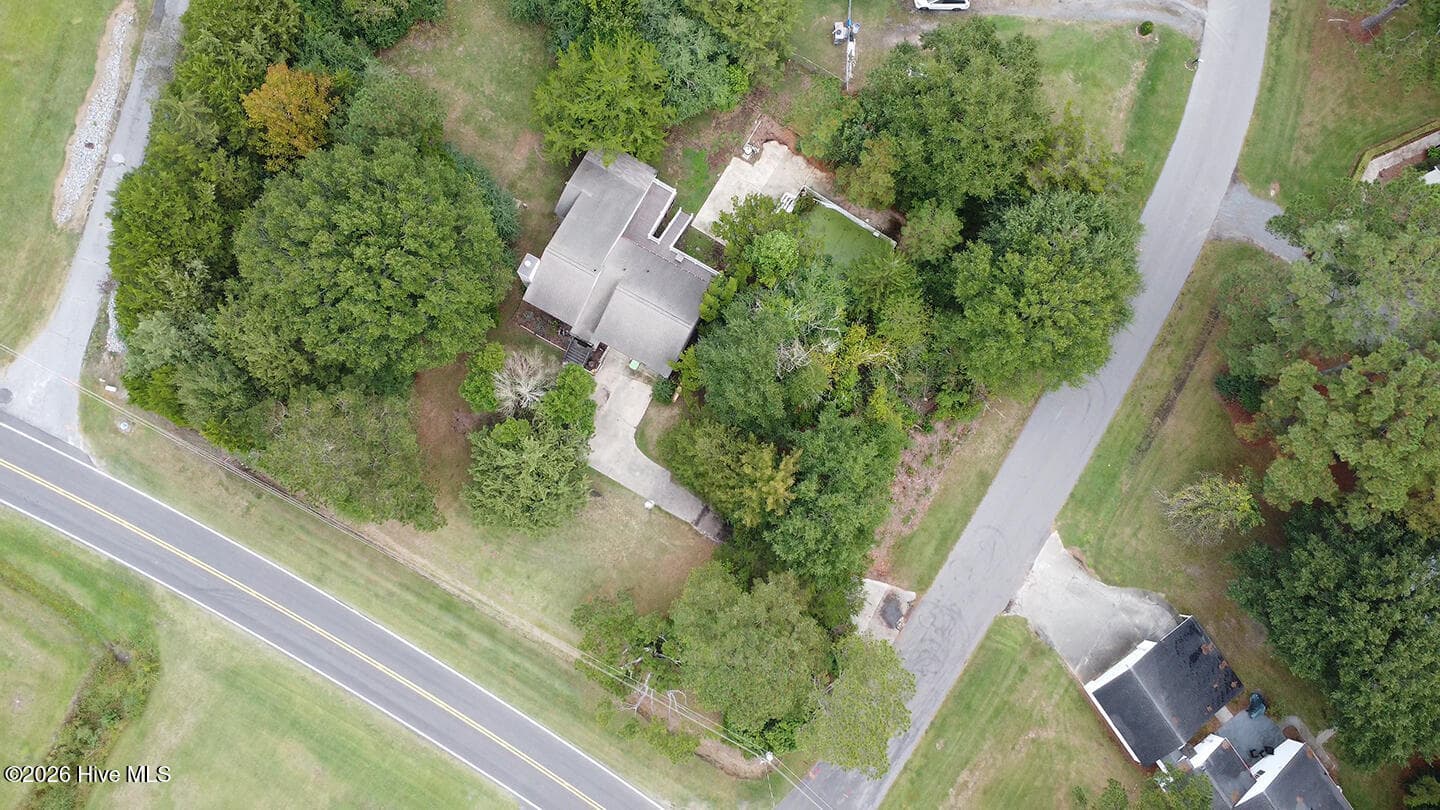 Single Family Residence at 3001 Askew Road, Farmville, NC 27828, photo 6 of 42