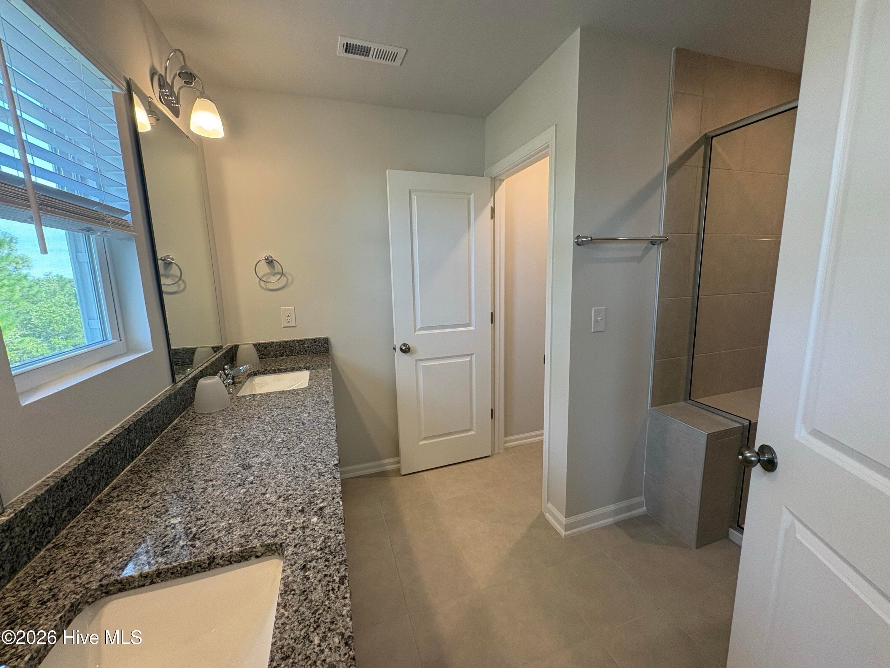 Owner's Suite Bath w/ Double Vanity, Walkin Shower, and Water Closet - 233 Pelican Flight Loop, Wilmington, NC 28412
