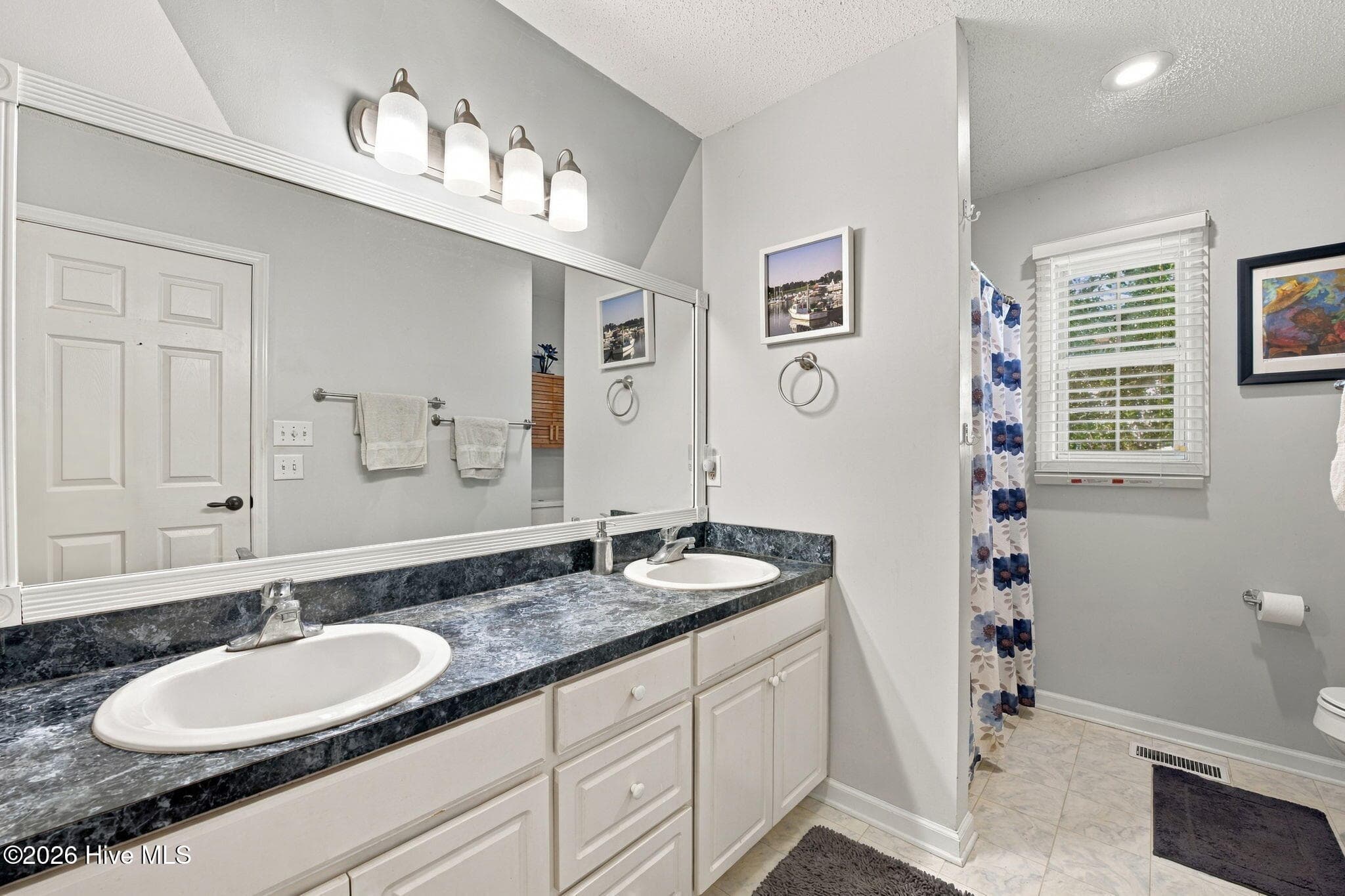 Single Family Residence at 3910 Yarmouth Road, New Bern, NC 28562, photo 26 of 40