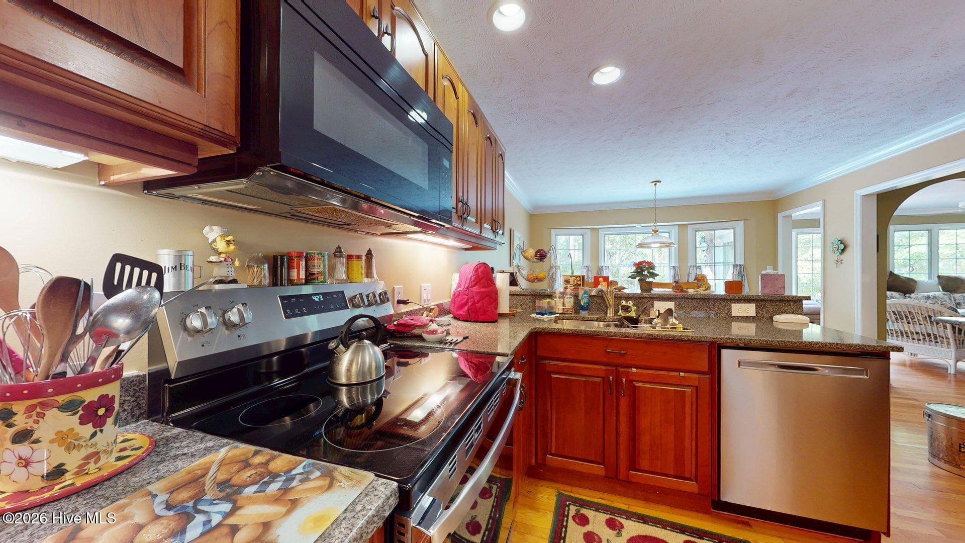 Single Family Residence at 28 Devon Drive, Pinehurst, NC 28374, photo 2 of 3
