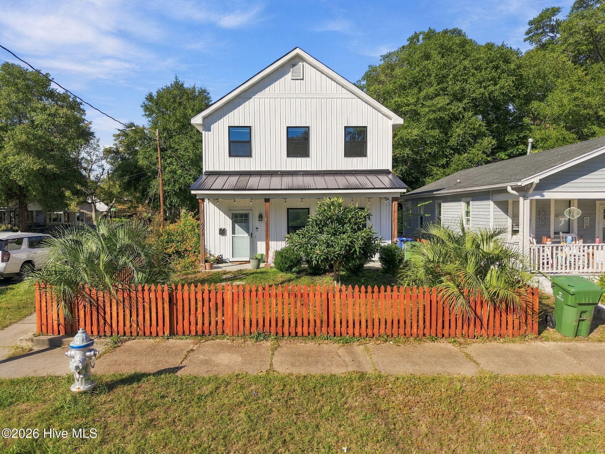Single Family Residence at 624 S 8th Street, Wilmington, NC 28401, photo 7 of 119