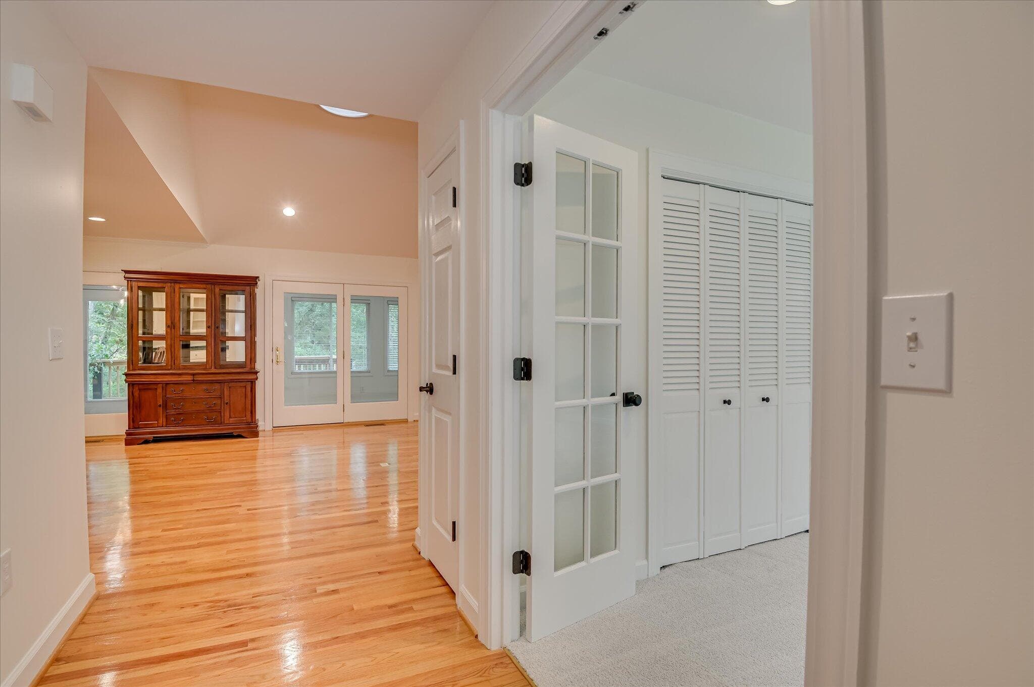 Single Family Residence at 301 Misty Cove, McCormick, SC 29835, photo 7 of 60