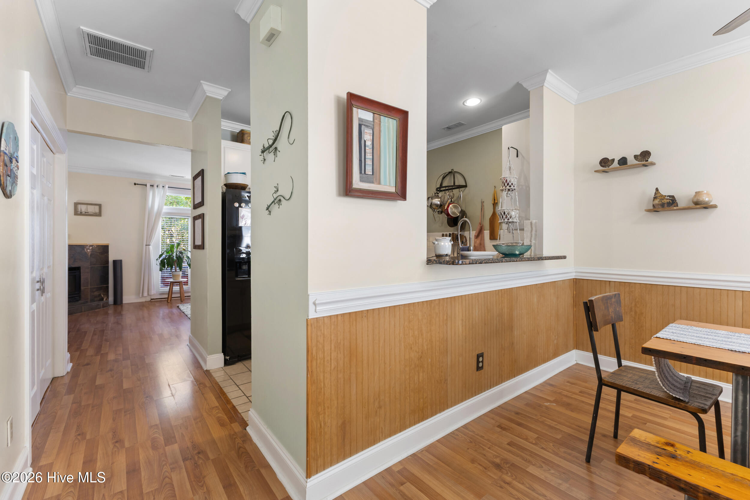 Townhouse at 5813 Wrightsville Avenue Apt 138, Wilmington, NC 28403, photo 5 of 38