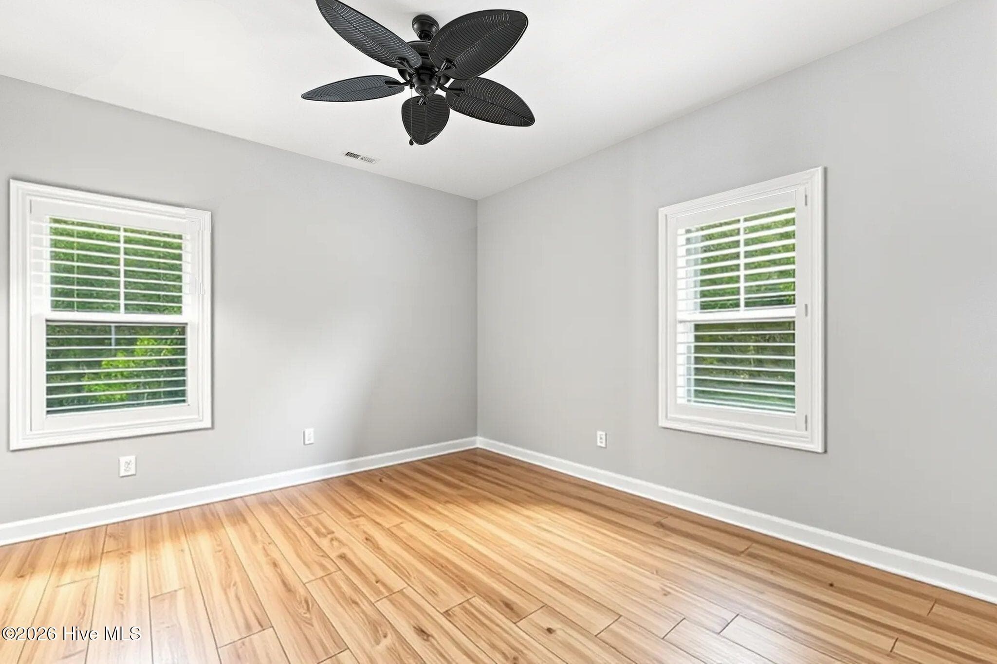 Ground Level Flex Room Virtually Cleared - 108 Katydid Court, Hampstead, NC 28443