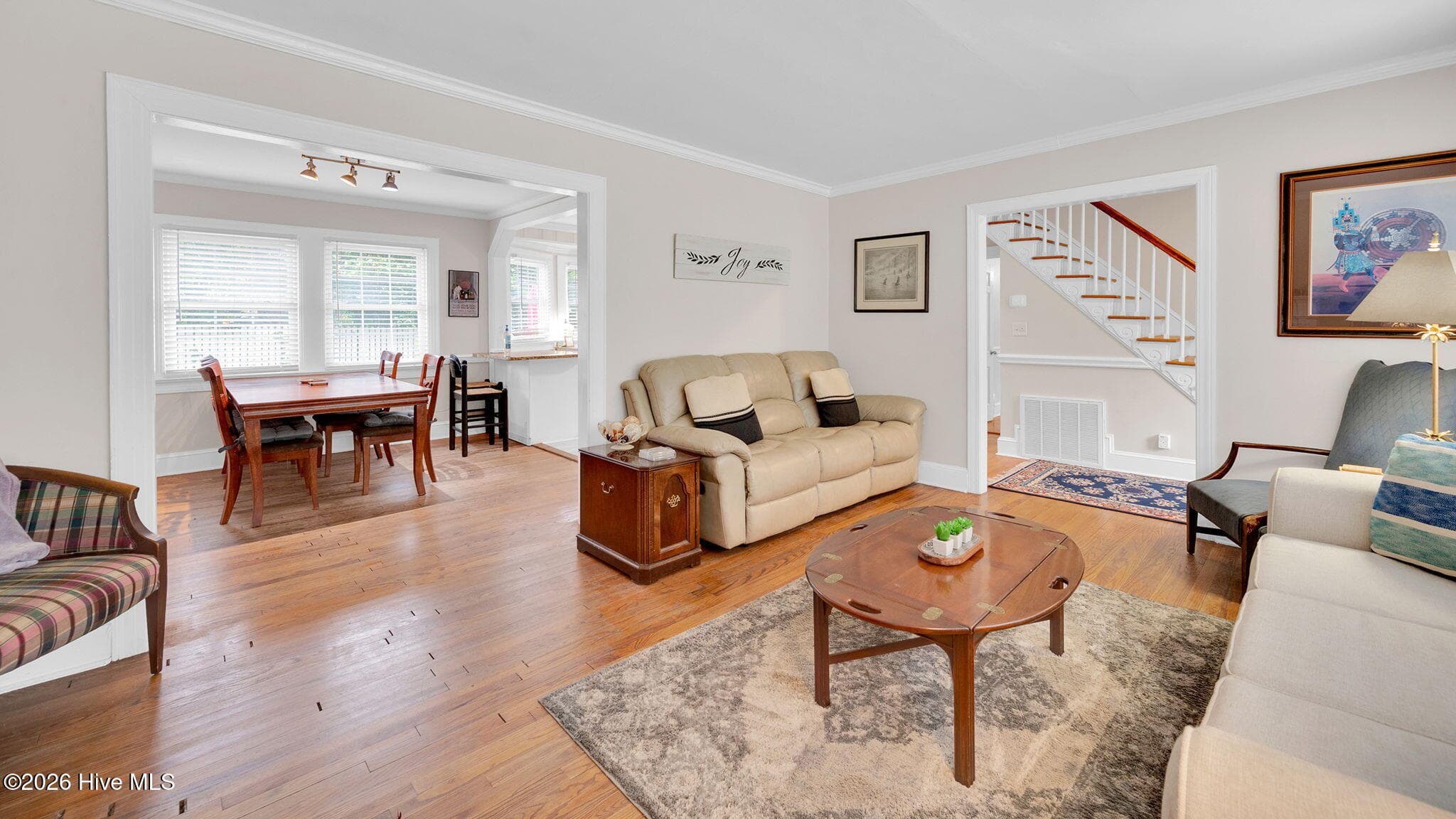 front living room - 1902 Sherwood Drive, Greenville, NC 27858