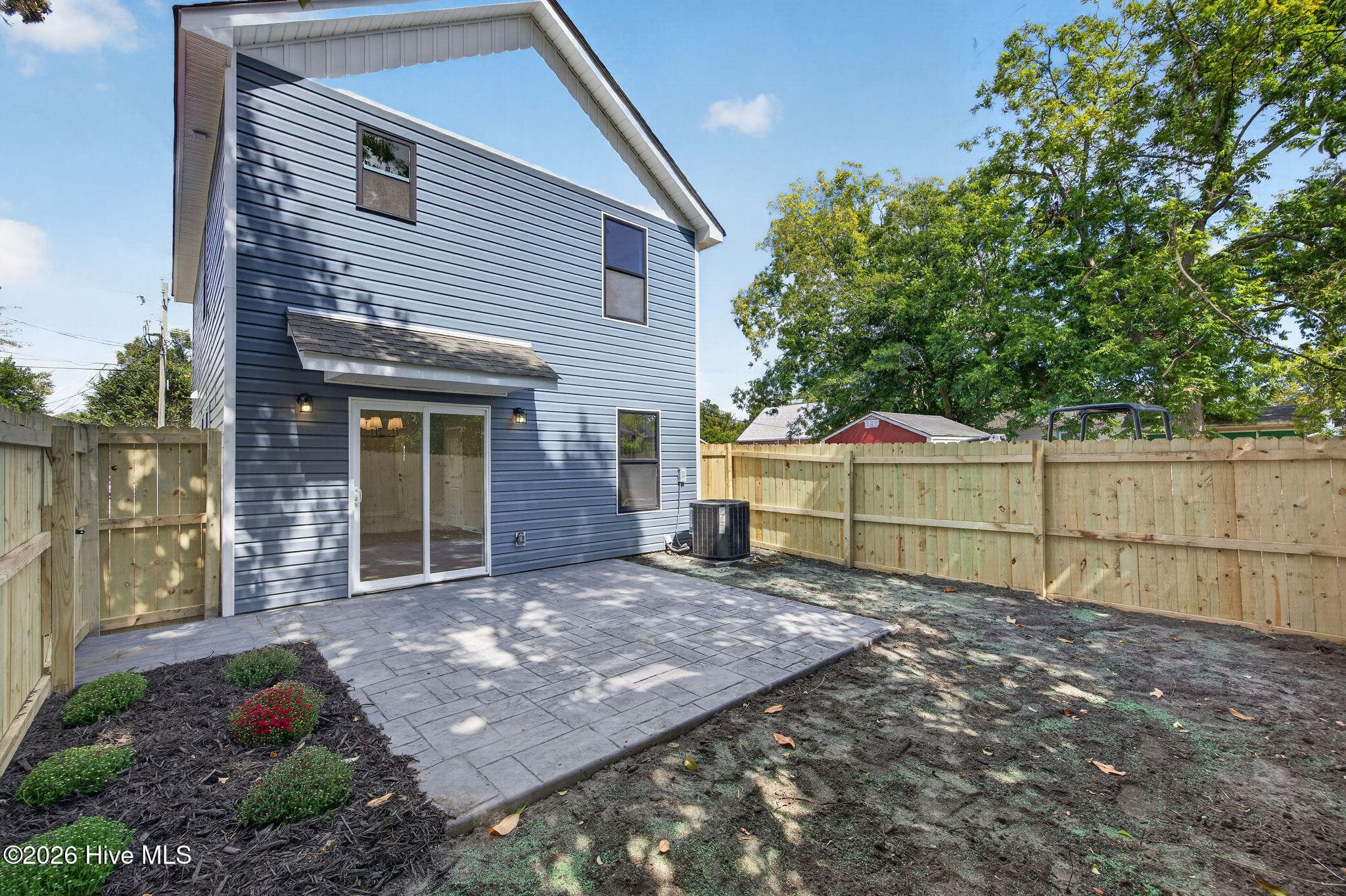 Single Family Residence at 1114 Orange Street, Wilmington, NC 28401, photo 30 of 31