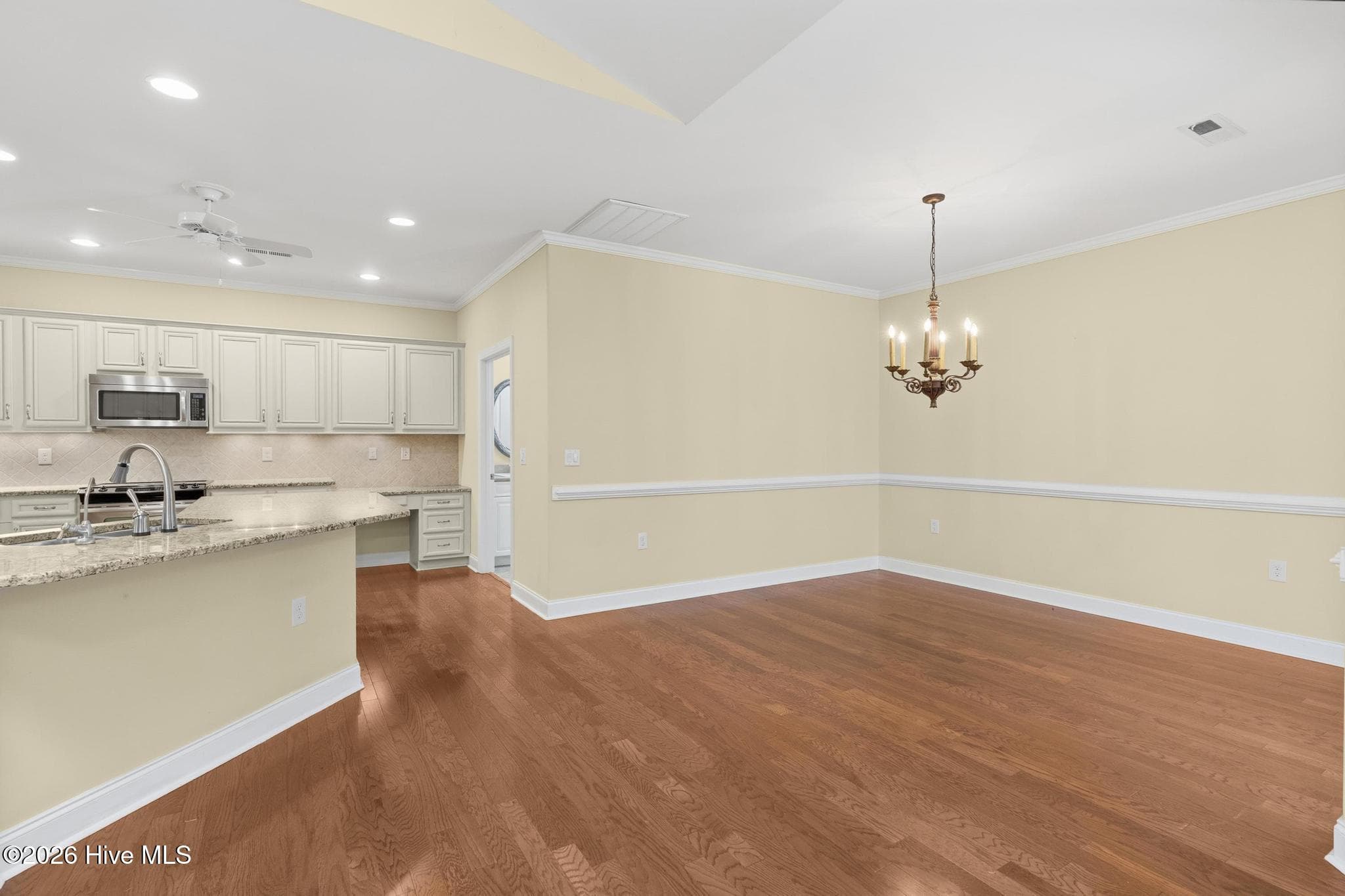 Townhouse at 3769 Anslow Drive, Leland, NC 28451, photo 2 of 5