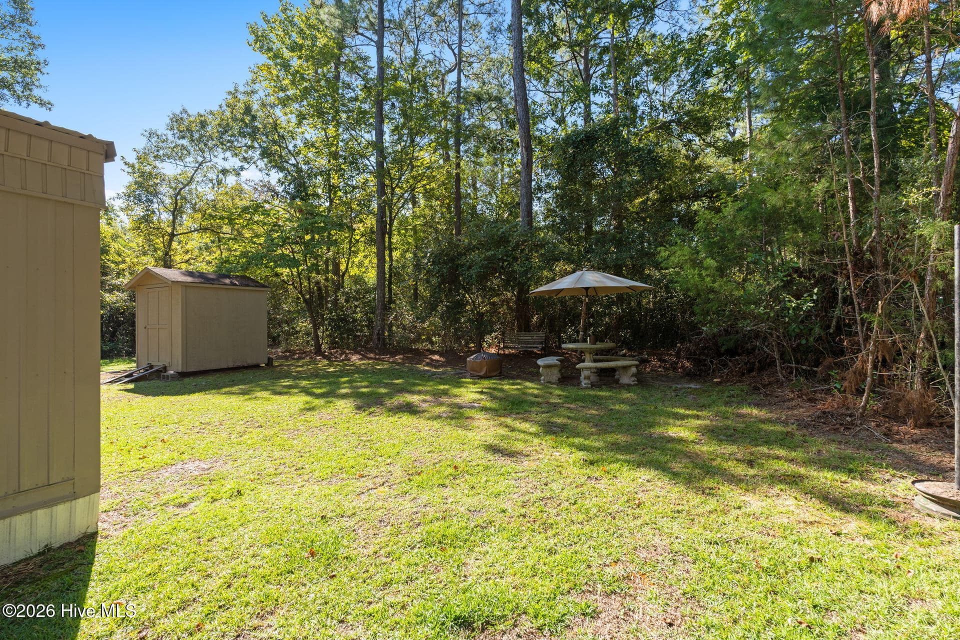 Manufactured Home at 1178 Madera Place SW, Supply, NC 28462, photo 31 of 41
