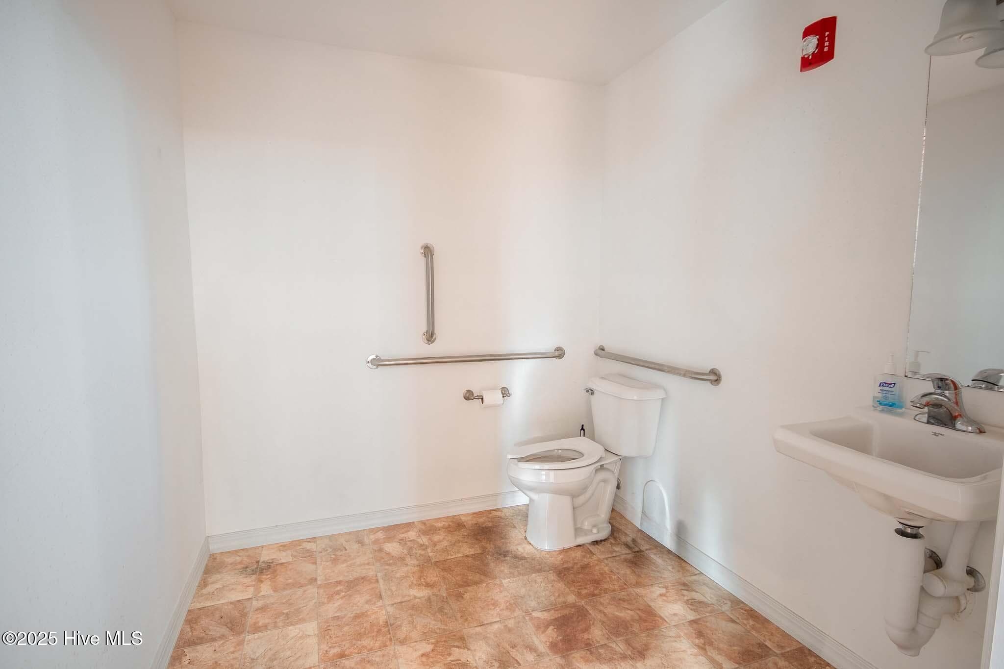 Commercial Sale at 7011 Beach Drive SW # 1, Ocean Isle Beach, NC 28469, photo 15 of 18