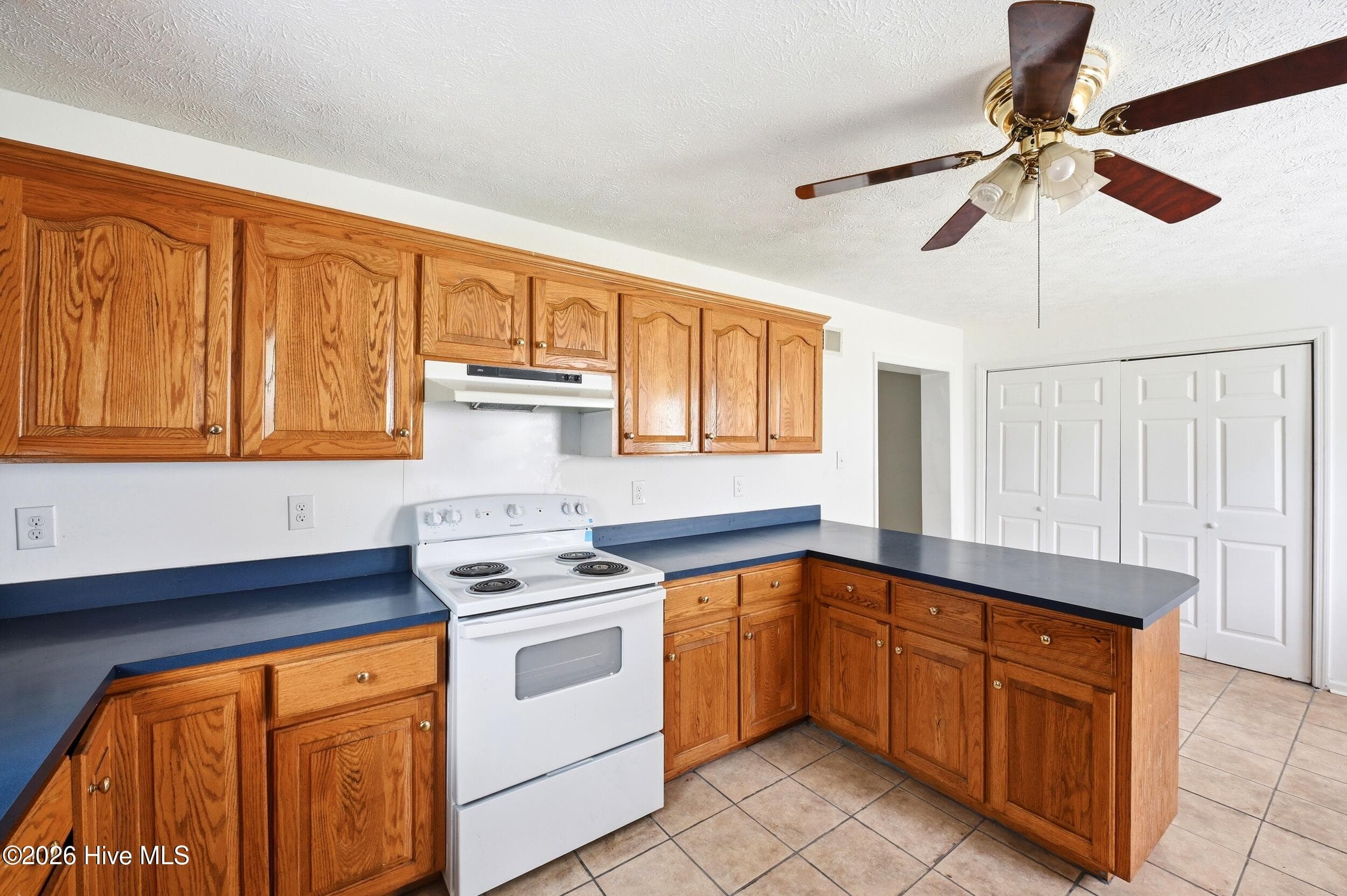 313 W Lewis Street A & B, Whiteville, NC 28472