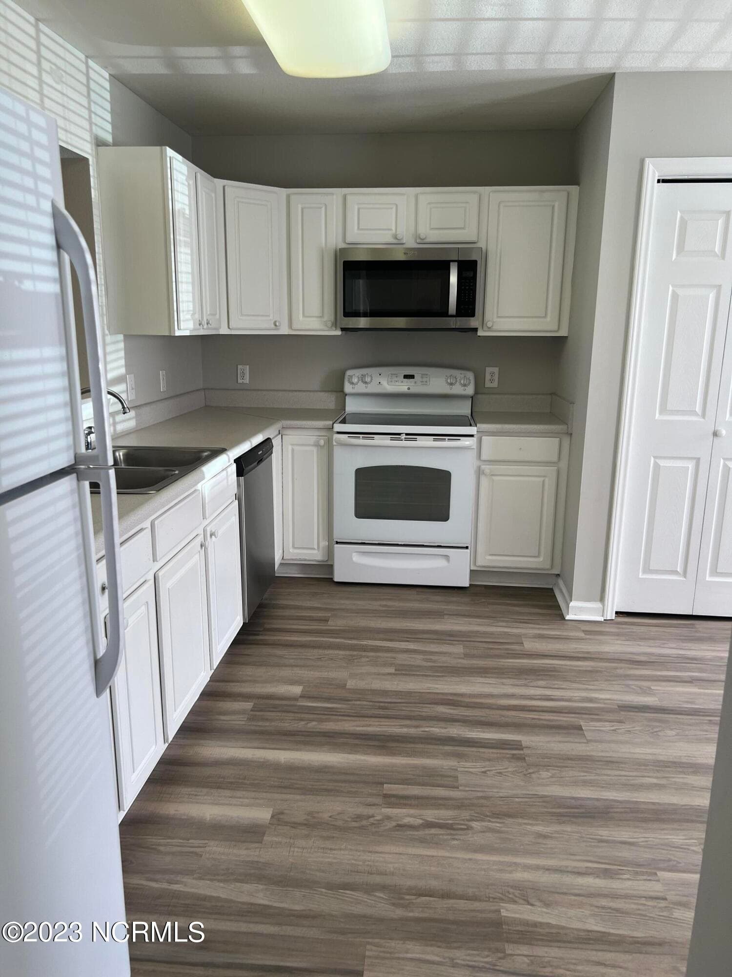 Townhouse at 4215 Williamsbrook Lane B, Greenville, NC 27858, photo 16 of 37