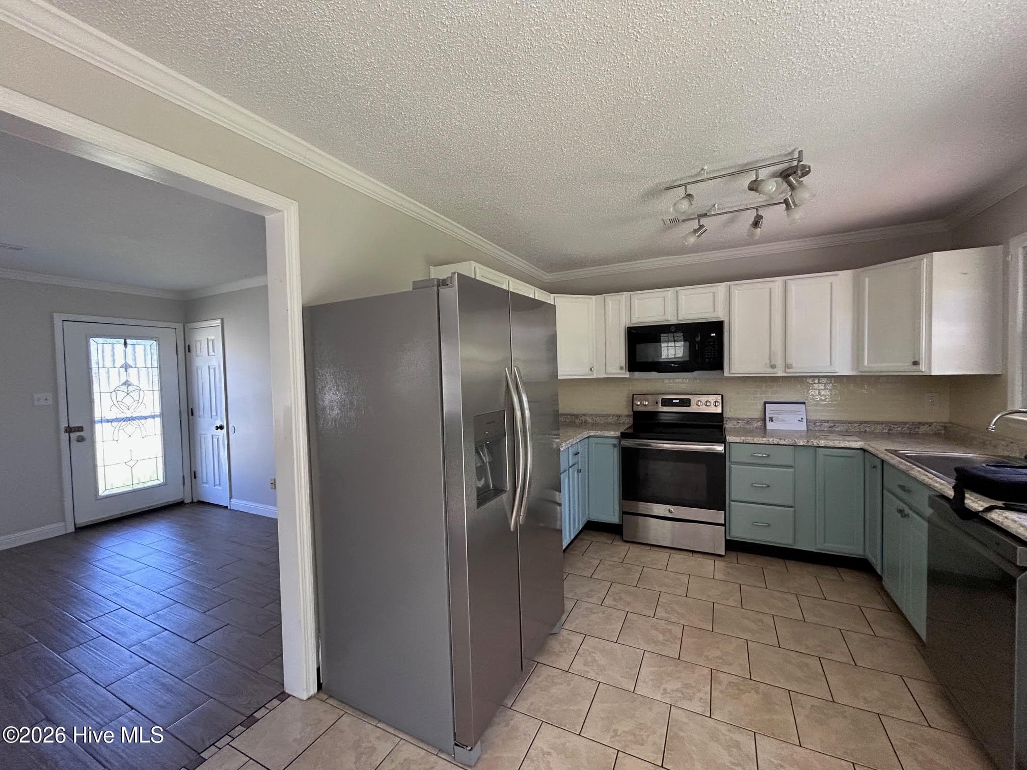 Single Family Residence at 2216 Ridge Road, New Bern, NC 28560, photo 39 of 41