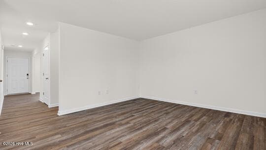 Single Family Residence at 511 Chestnut Oak Drive, Sanford, NC 27332, photo 14 of 38