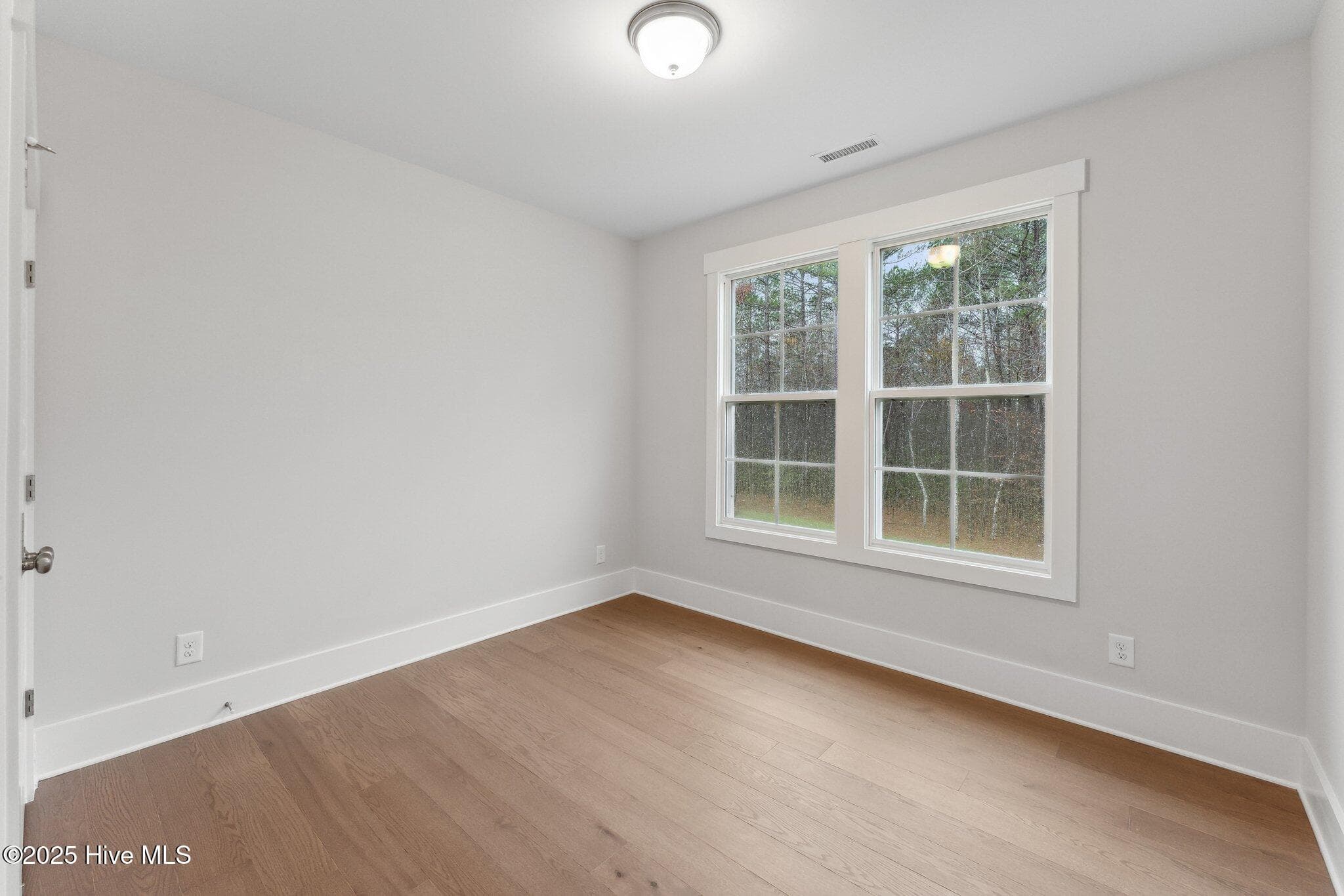 Single Family Residence at 1016 Doe Place, Wilmington, NC 28409, photo 19 of 36
