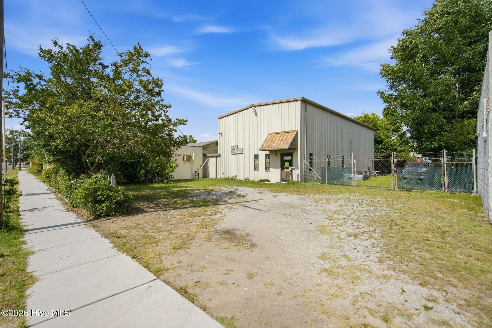 1405 S 5th Avenue, Wilmington, NC 28401