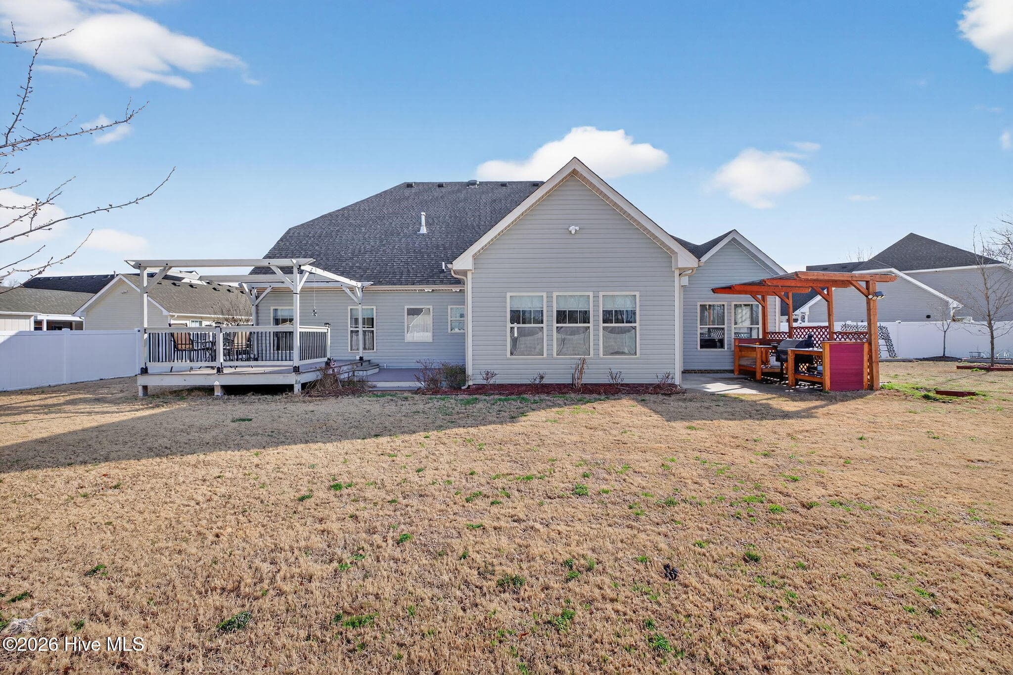 Single Family Residence at 106 Snoozy Manor Lane, Moyock, NC 27958, photo 2 of 6