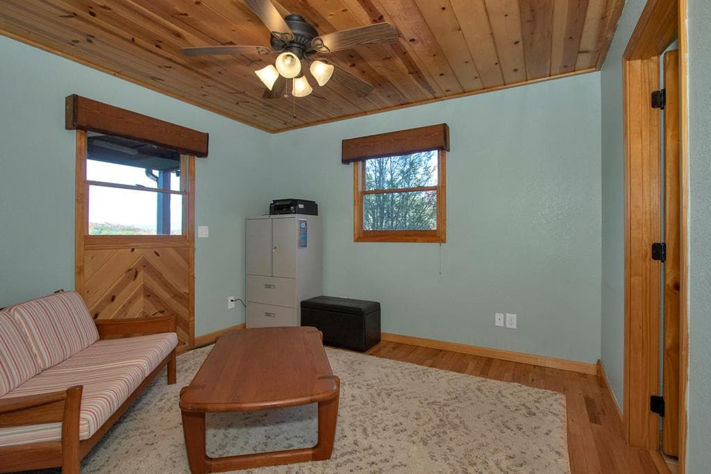 Single Family Residence at 815 Smokey Hollow Drive, Murphy, NC 28906, photo 25 of 50