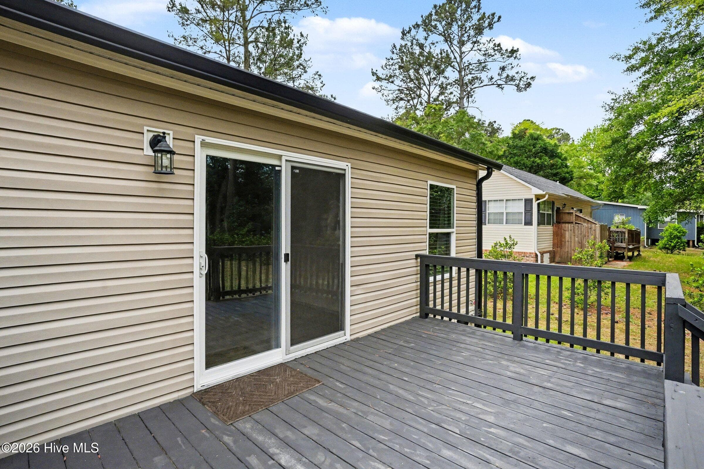 Manufactured Home at 335 Ridgewood Drive NW, Calabash, NC 28467, photo 34 of 39