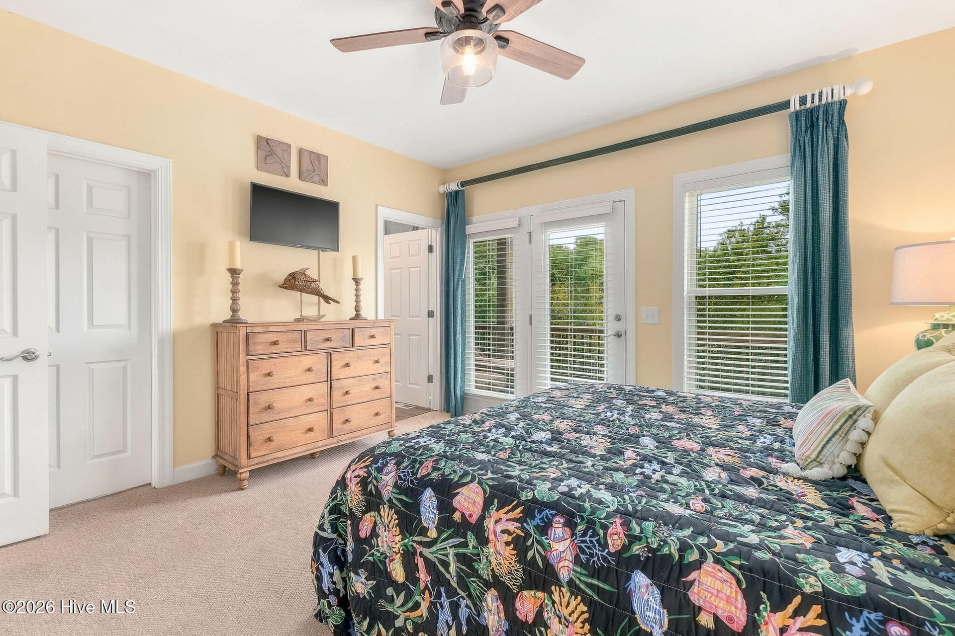 Townhouse at 118 Shell Drive West, Emerald Isle, NC 28594, photo 29 of 67