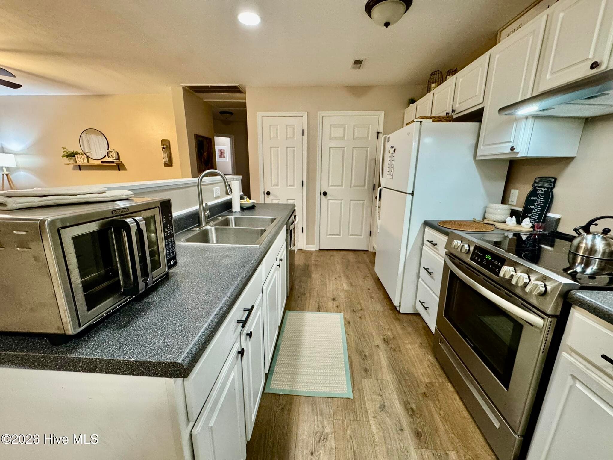 Single Family Residence at 305 Klamath Trail, Edenton, NC 27932, photo 14 of 46