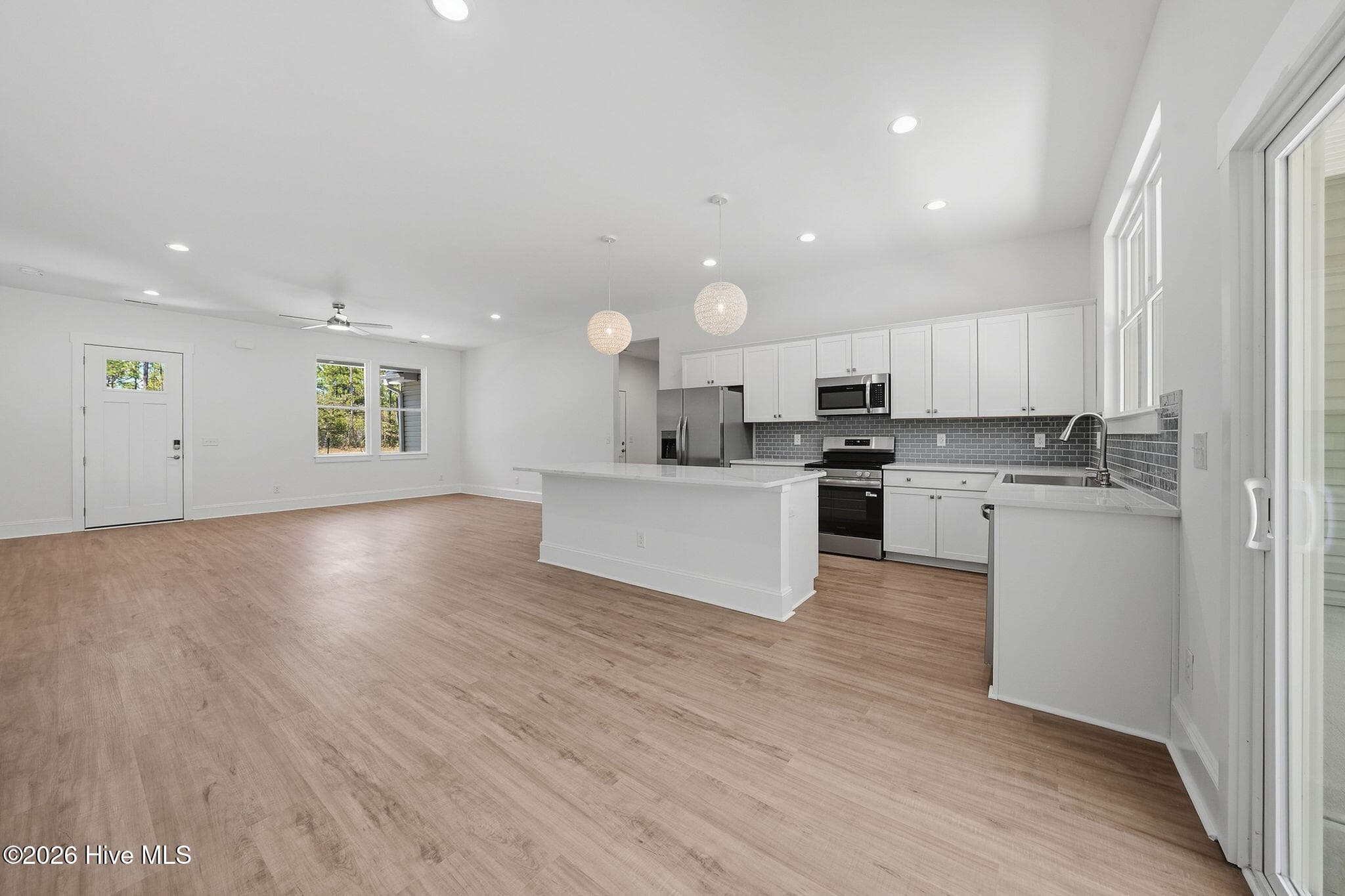 Single Family Residence at 646 E Boiling Spring Road, Southport, NC 28461, photo 6 of 44