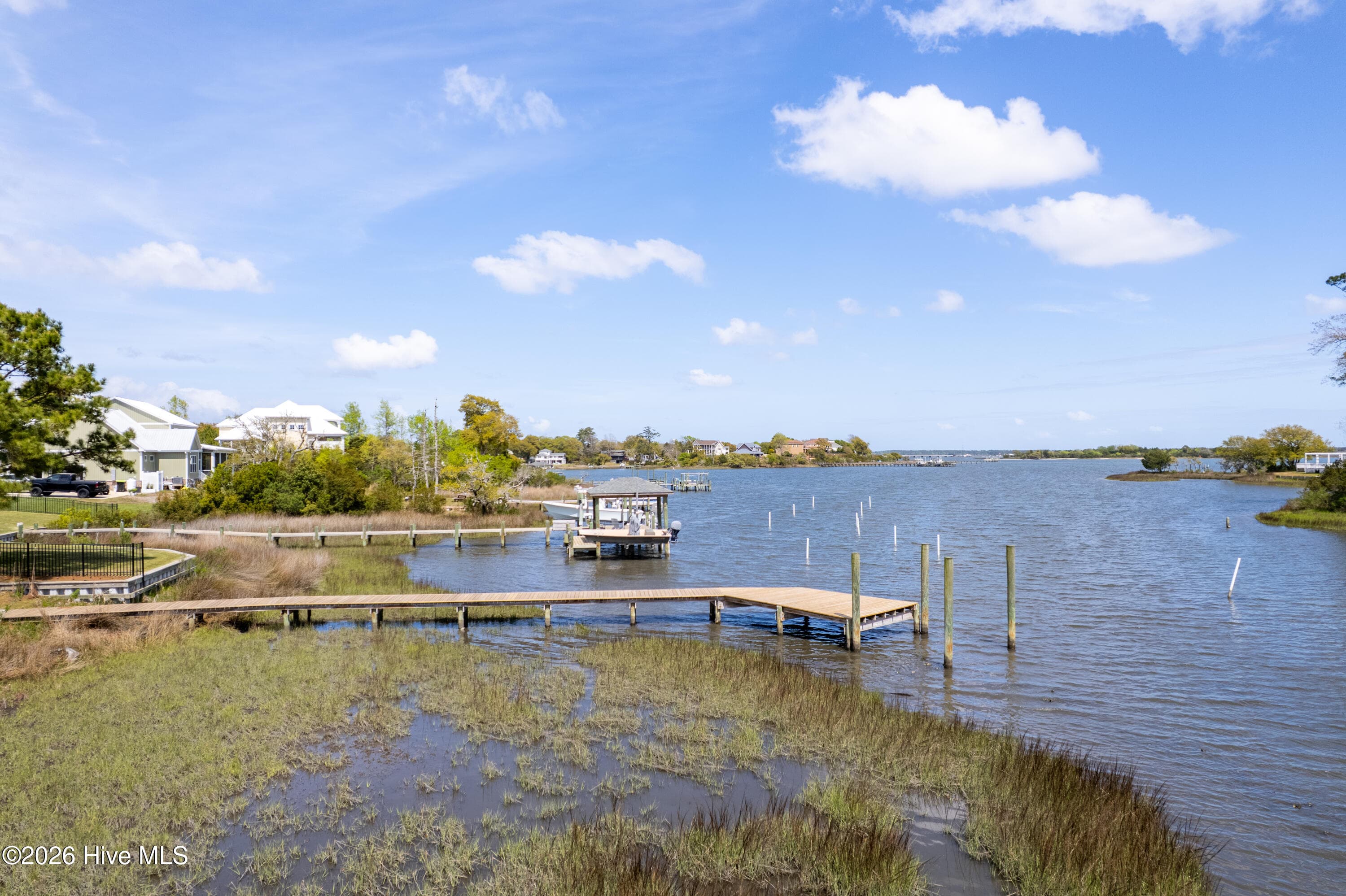 Single Family Residence at 106 Elizabeth Way Court, Swansboro, NC 28584, photo 3 of 63