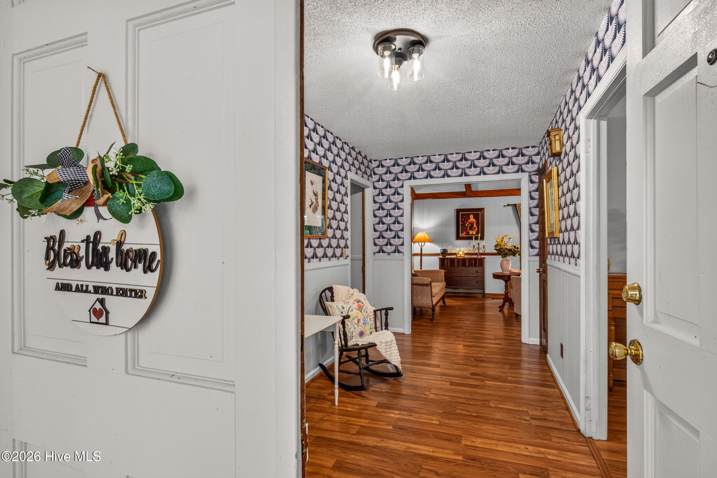 Foryer - 1595 North Moore Road, Robbins, NC 27325