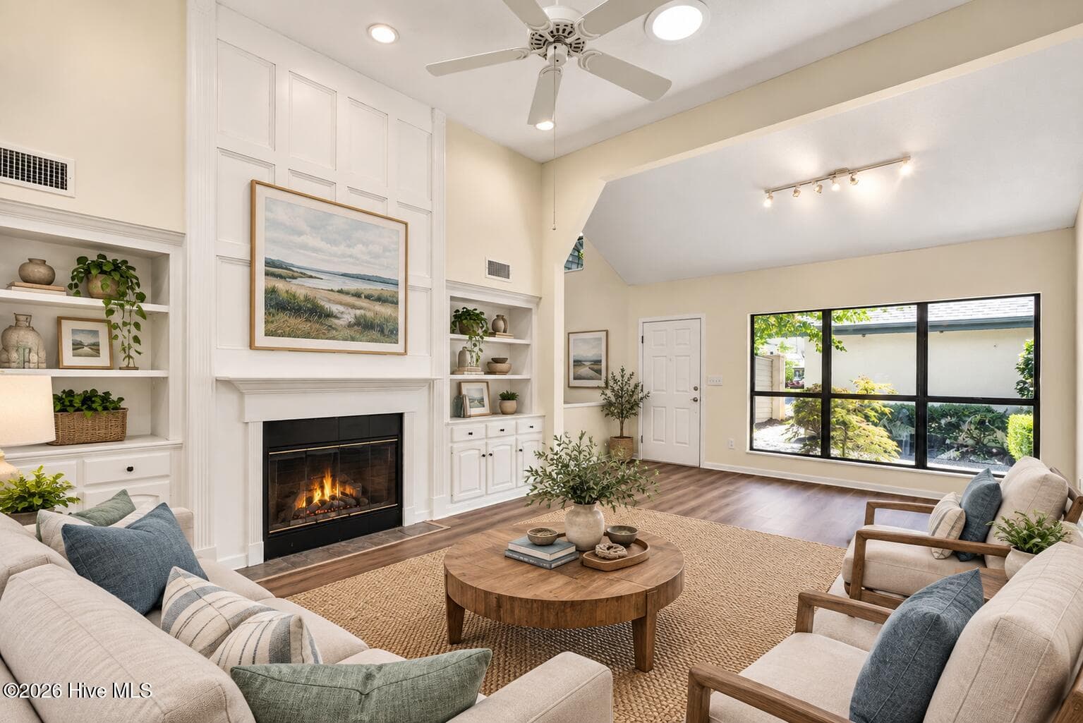 Townhouse at 1433 Villa Place E, Wilmington, NC 28409, photo 11 of 53