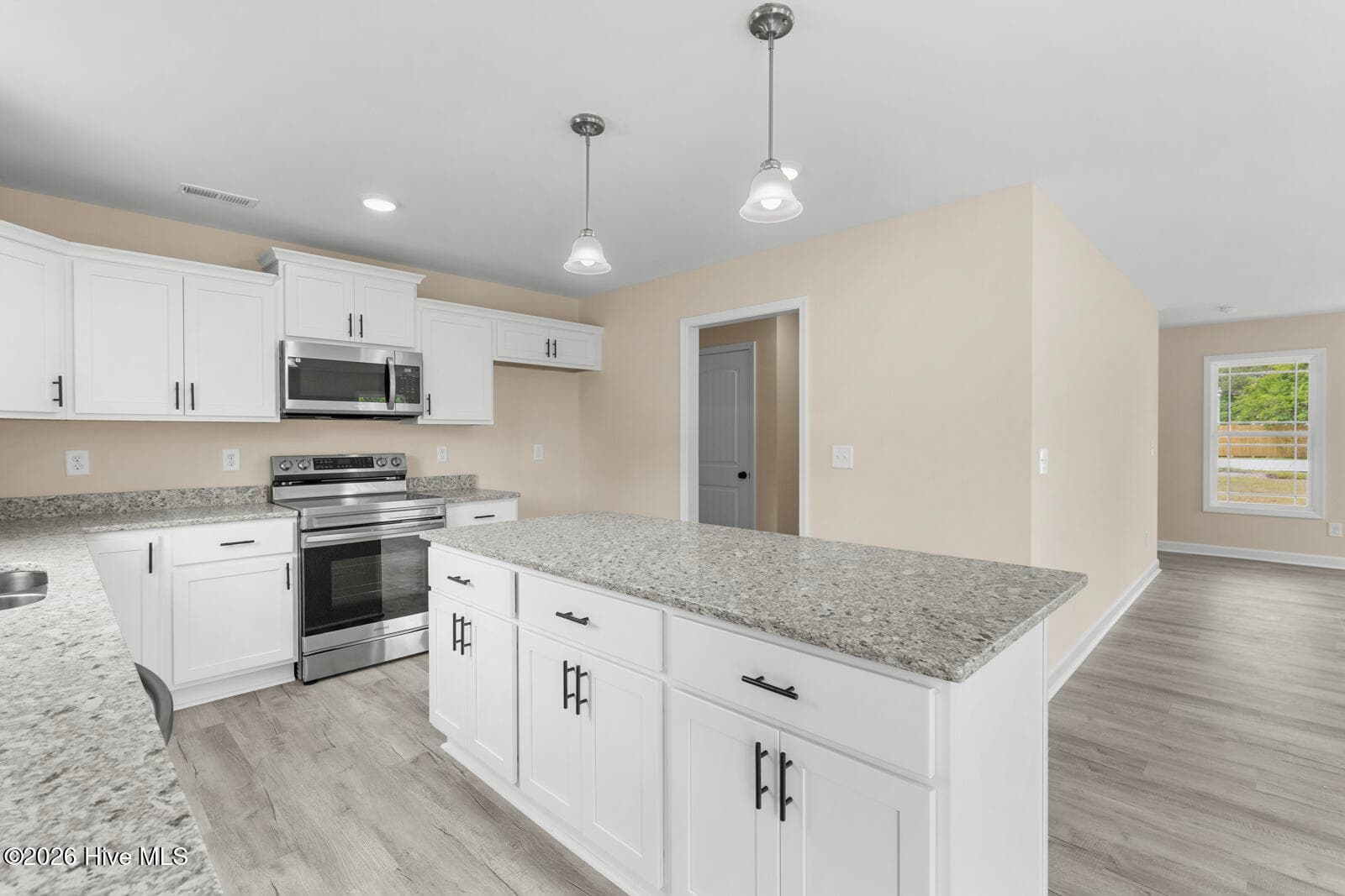 Single Family Residence at 1246 Old Maplehurst Road, Jacksonville, NC 28540, photo 13 of 32